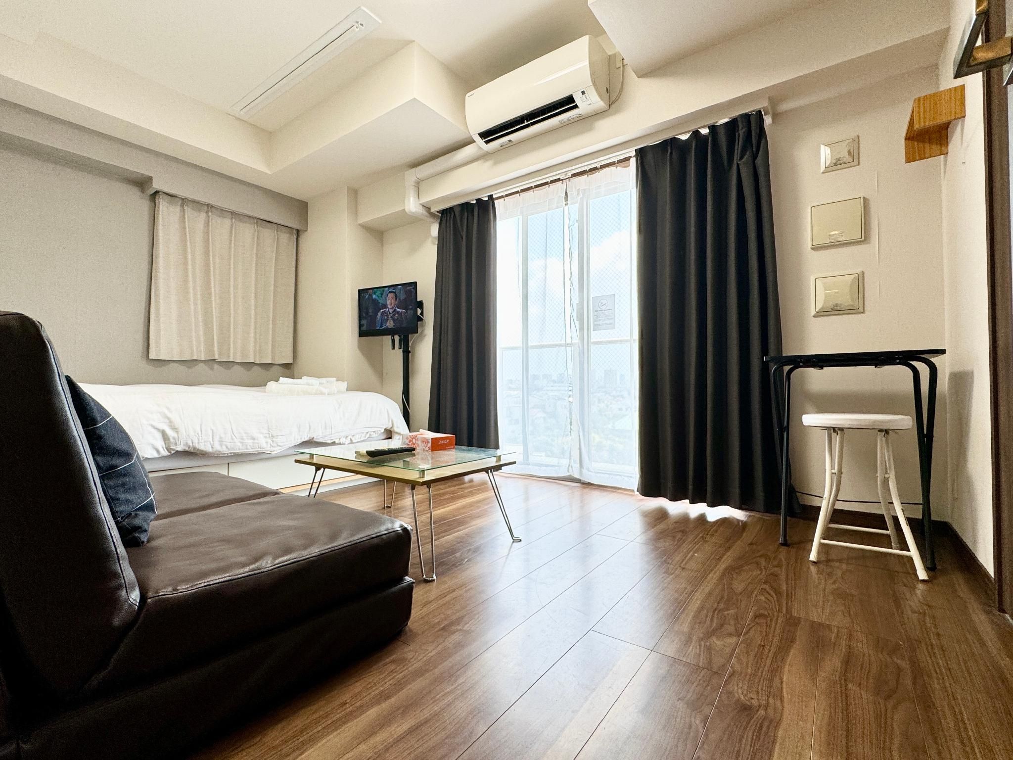 Room 902