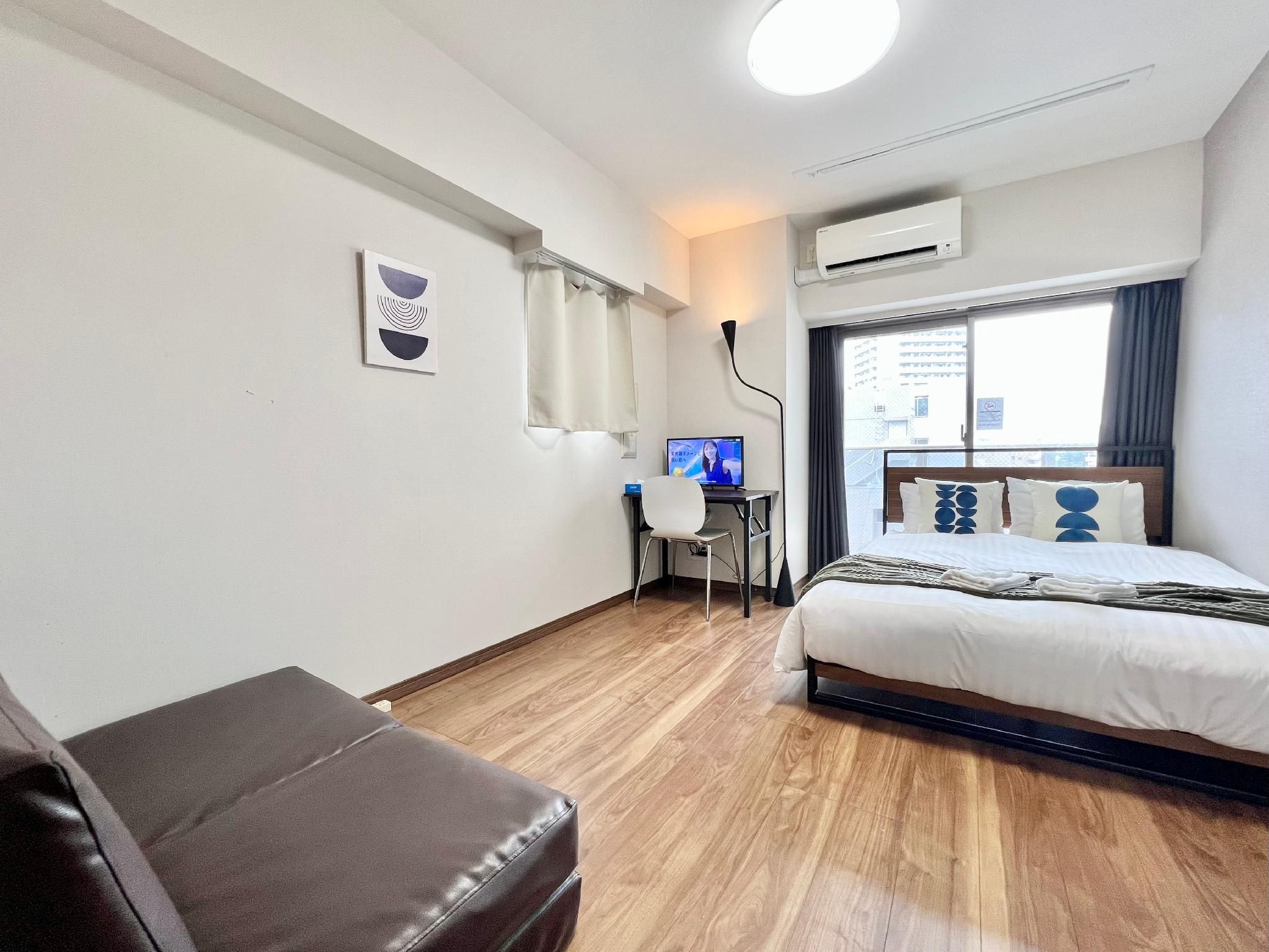 Room 803