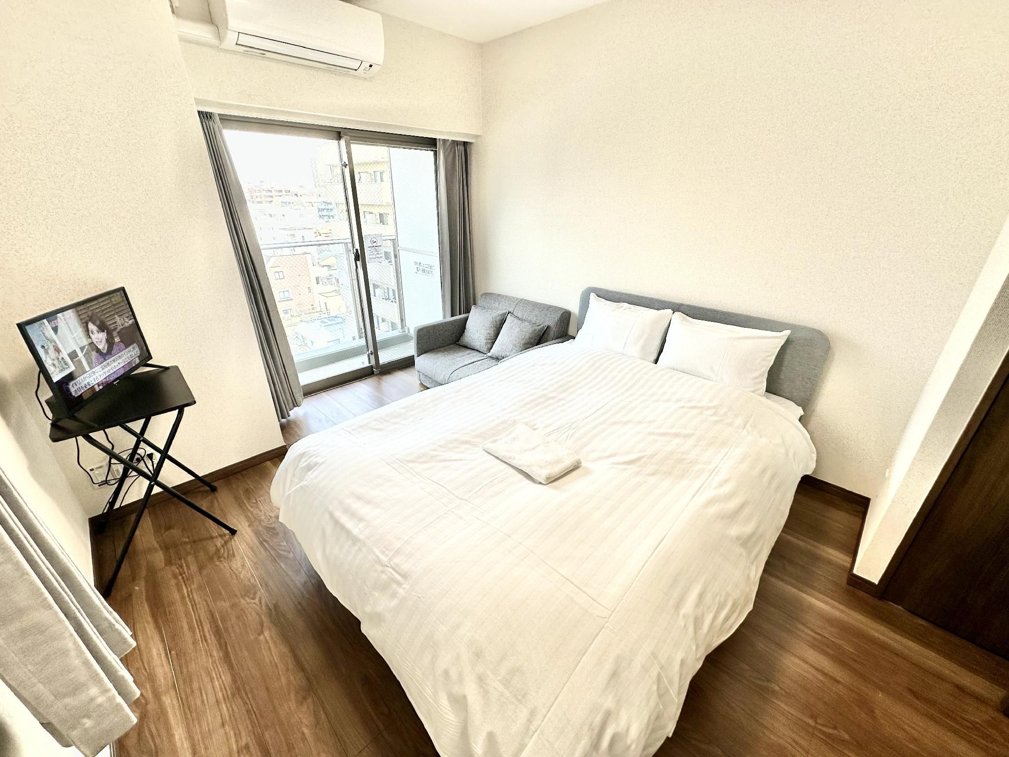 Room 12