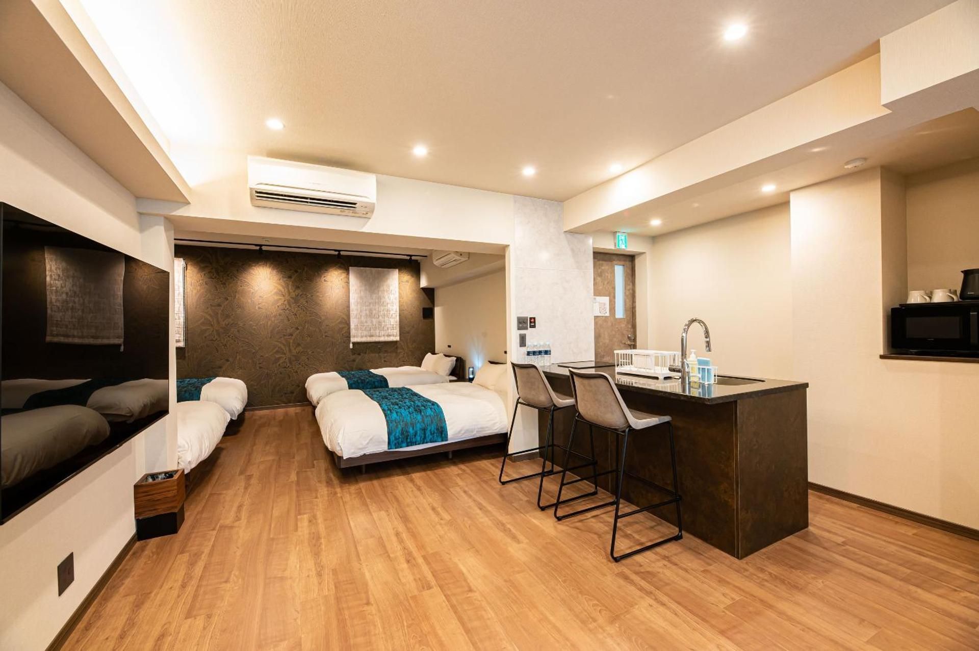 Family Room (Four Double Beds) - Non-Smoking - Cleaning Fee Extra