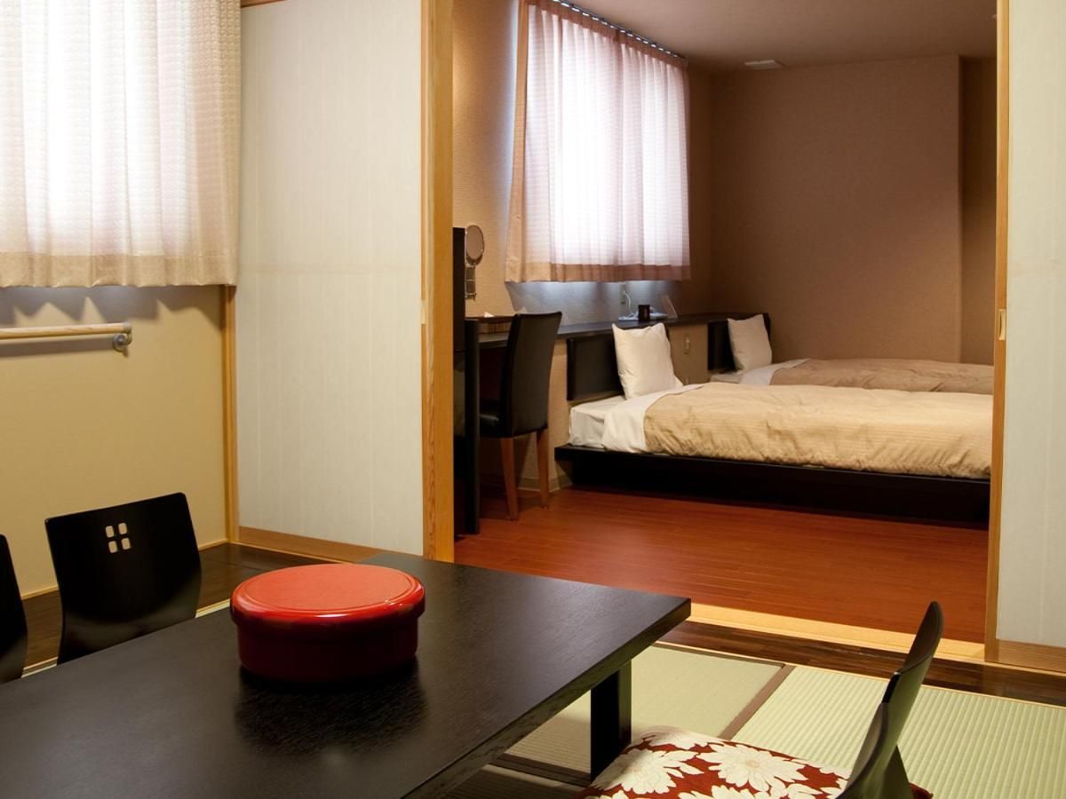 Japanese Western Family Room