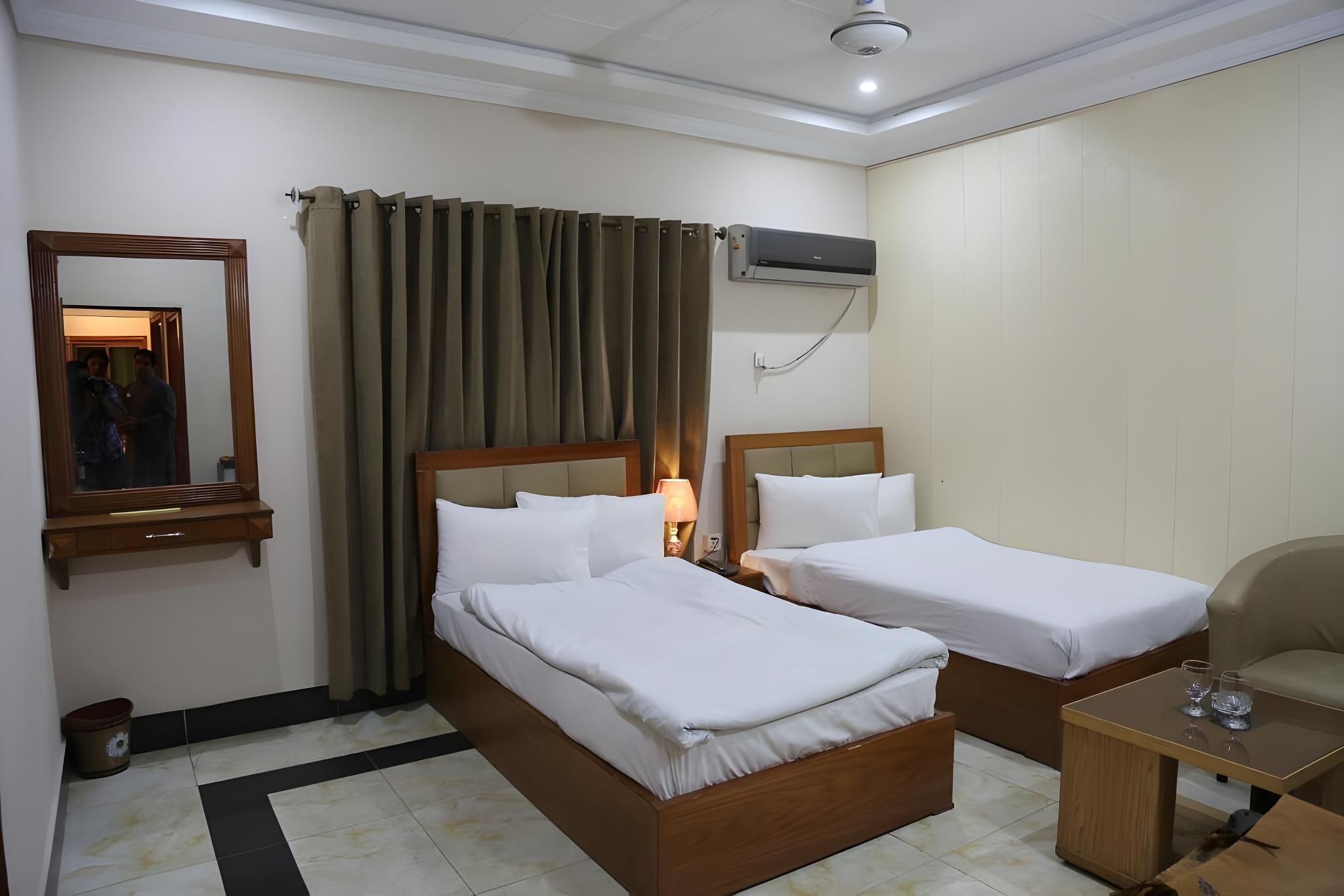 The King Hotel Deluxe Double or Twin