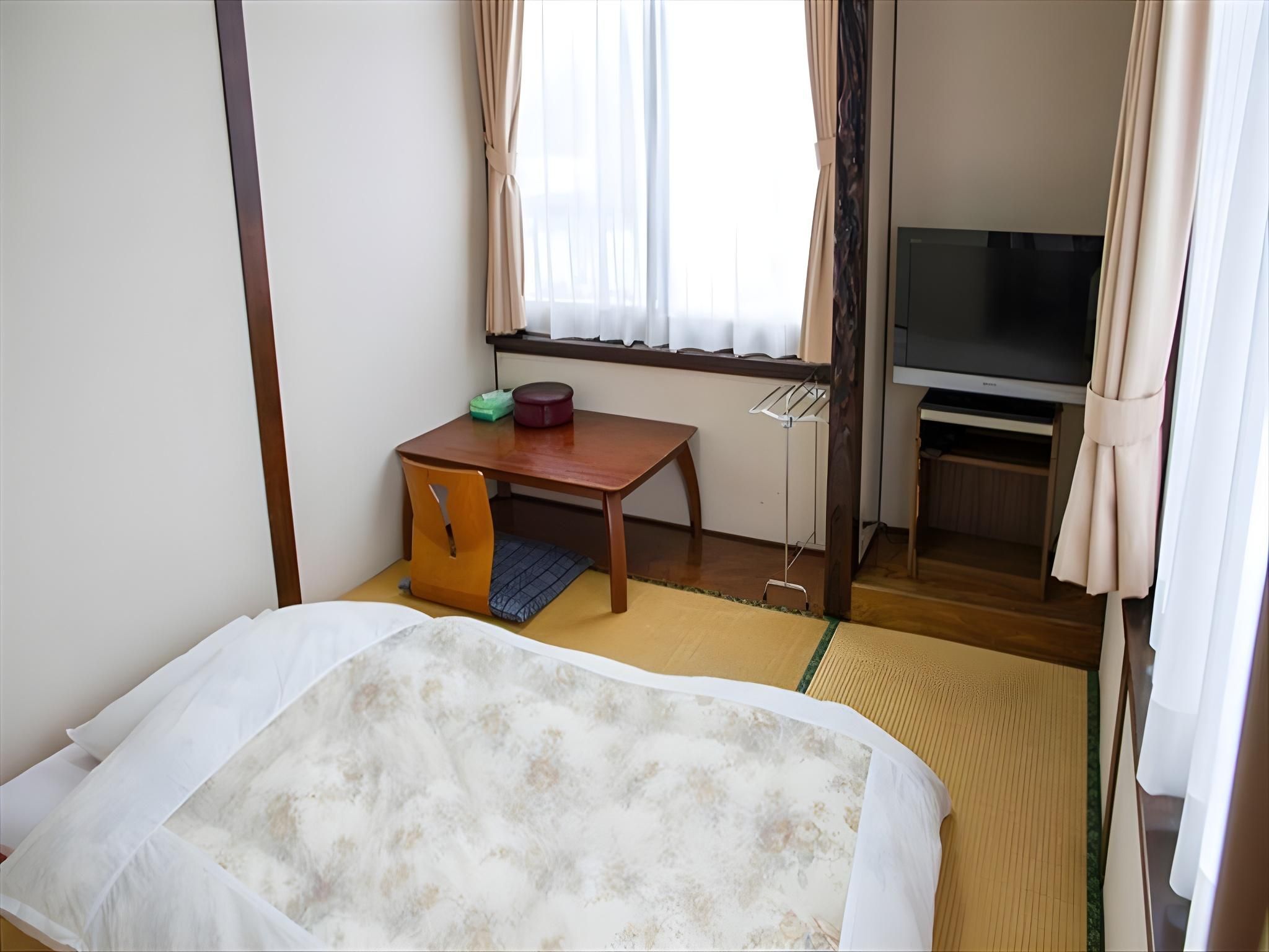 Japanese Style Single Room with Separate Bath and Toilet
