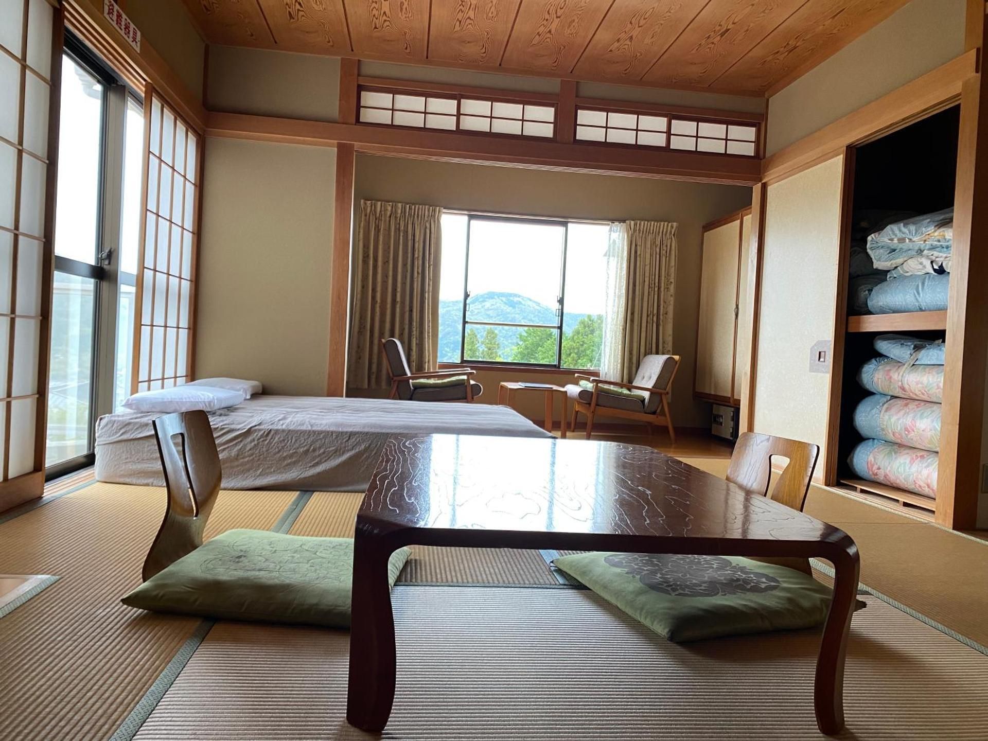 Japanese-Style Quadruple Room