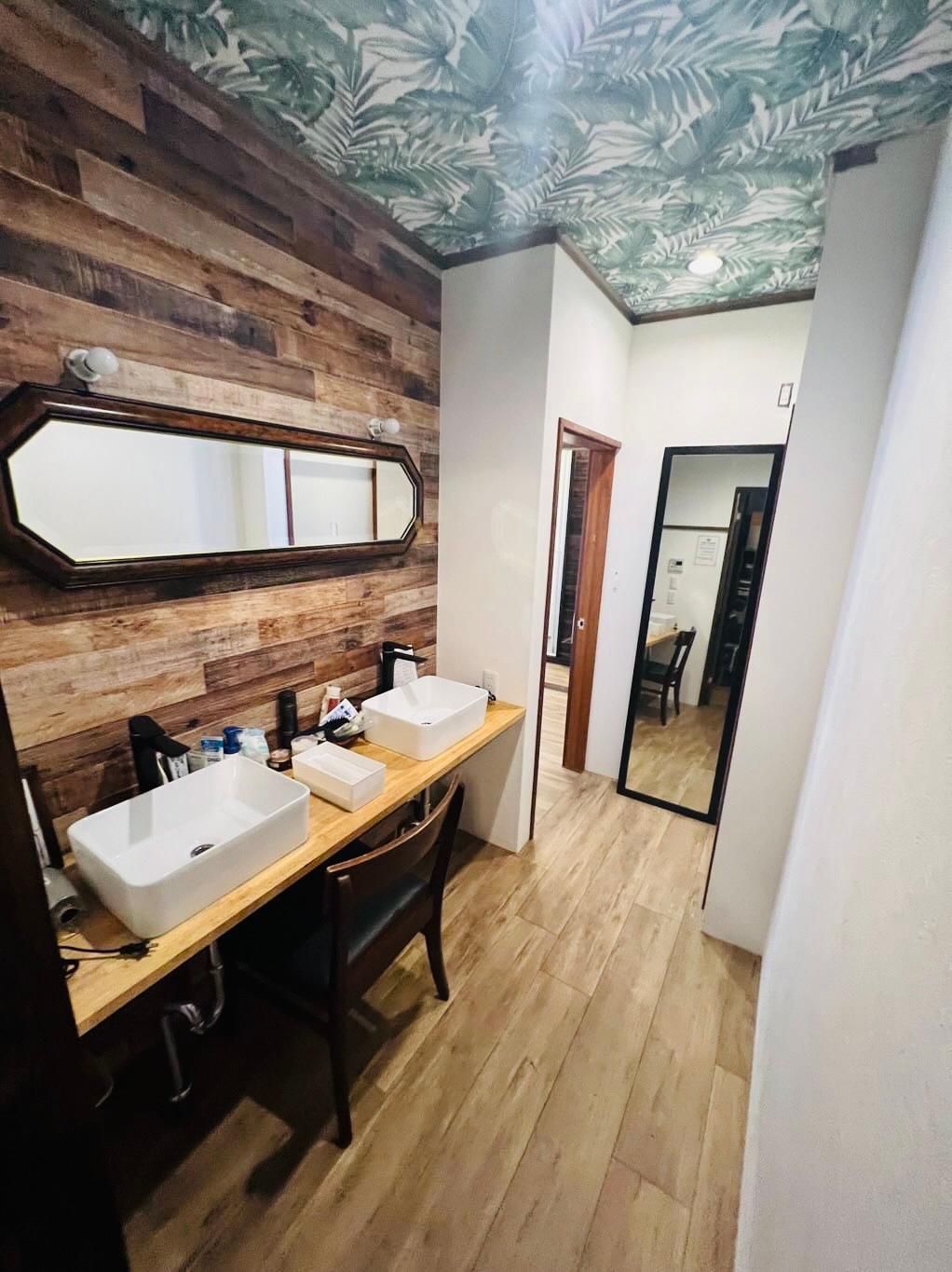 Happiness Twin Room