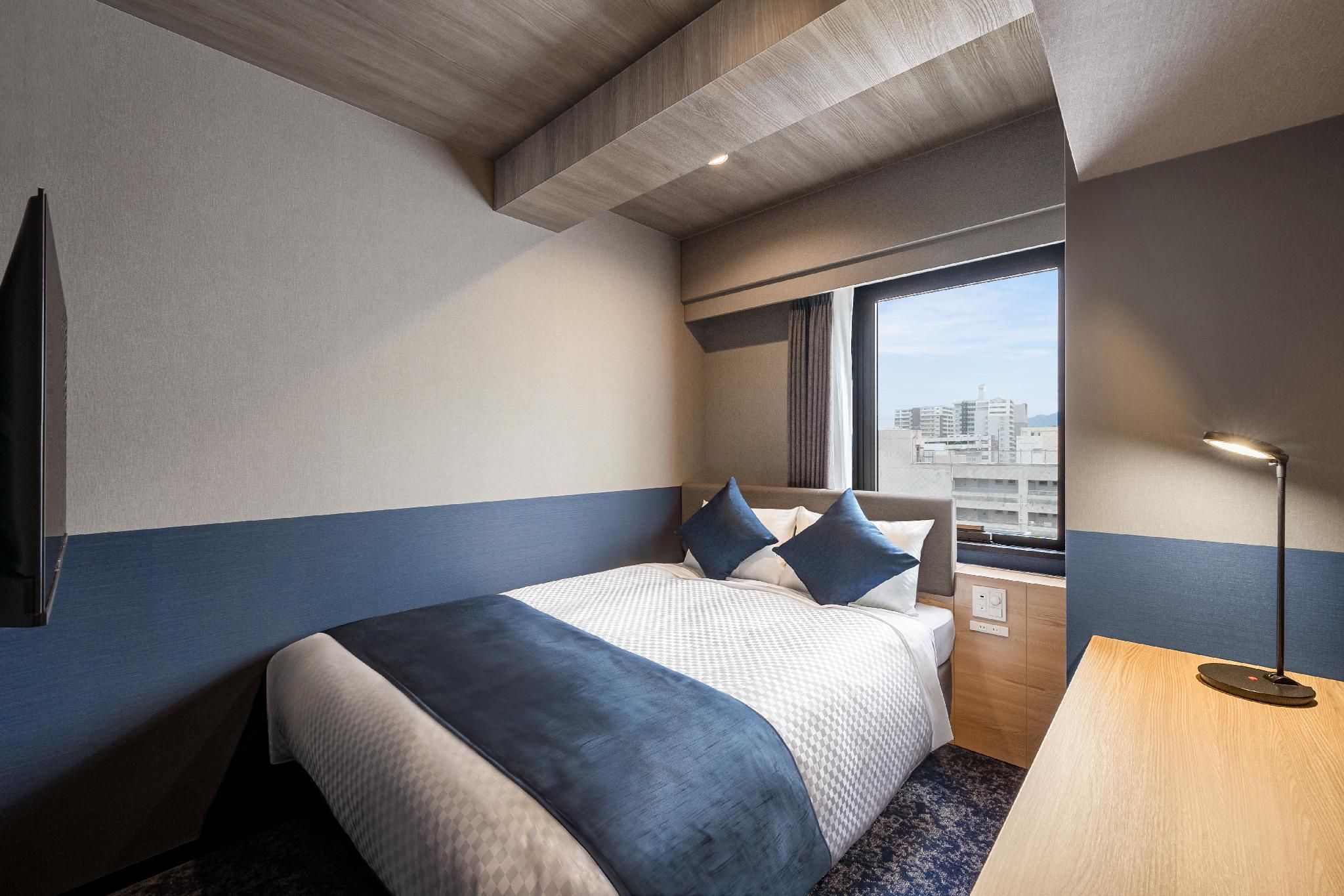 Corner Double Room