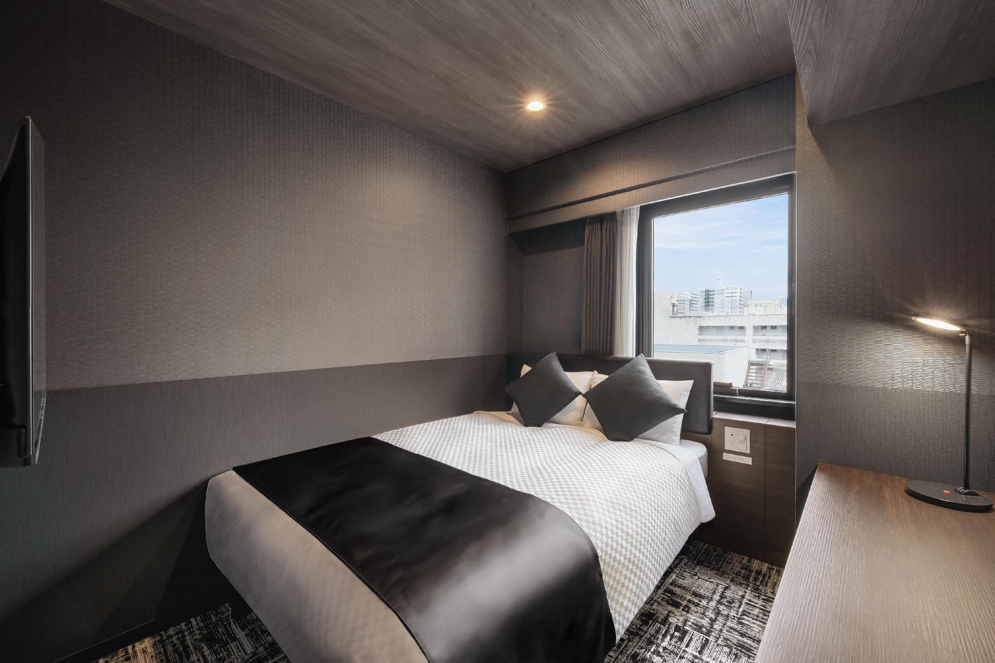 Corner Double Room