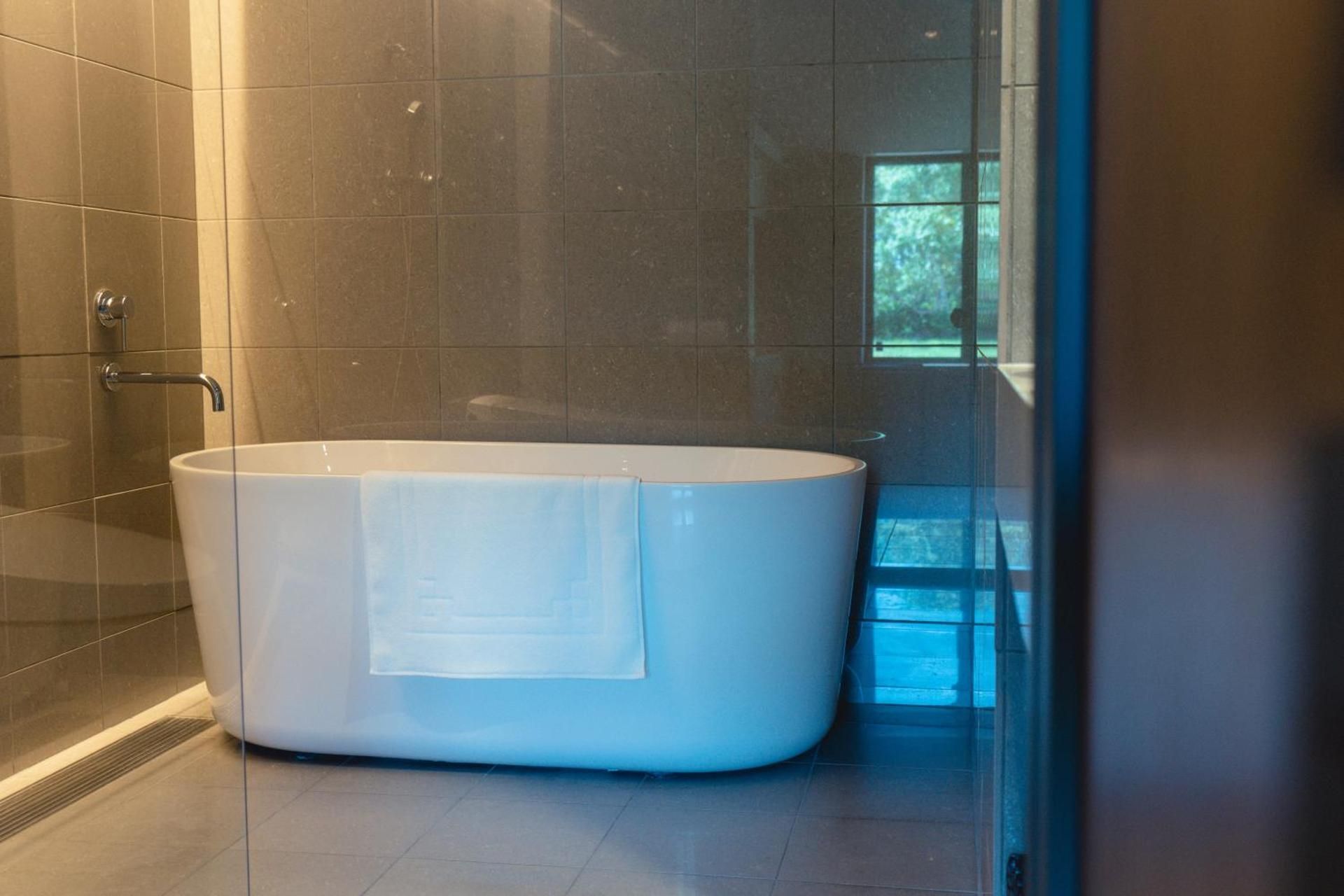 Nature Base Hotel NUPPUKOTTE King Suite 2