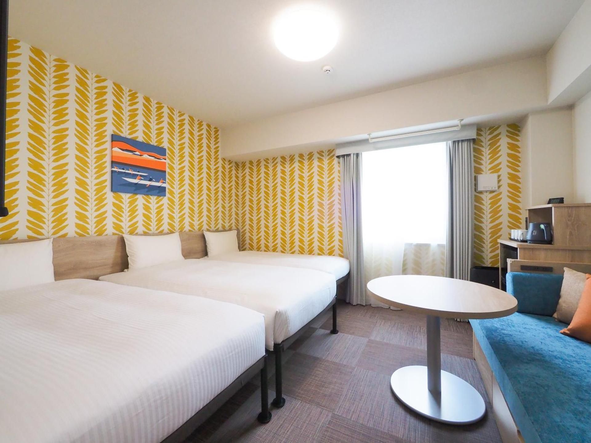 Modern Japanese-style Twin Room with Microwave and Washingmachine