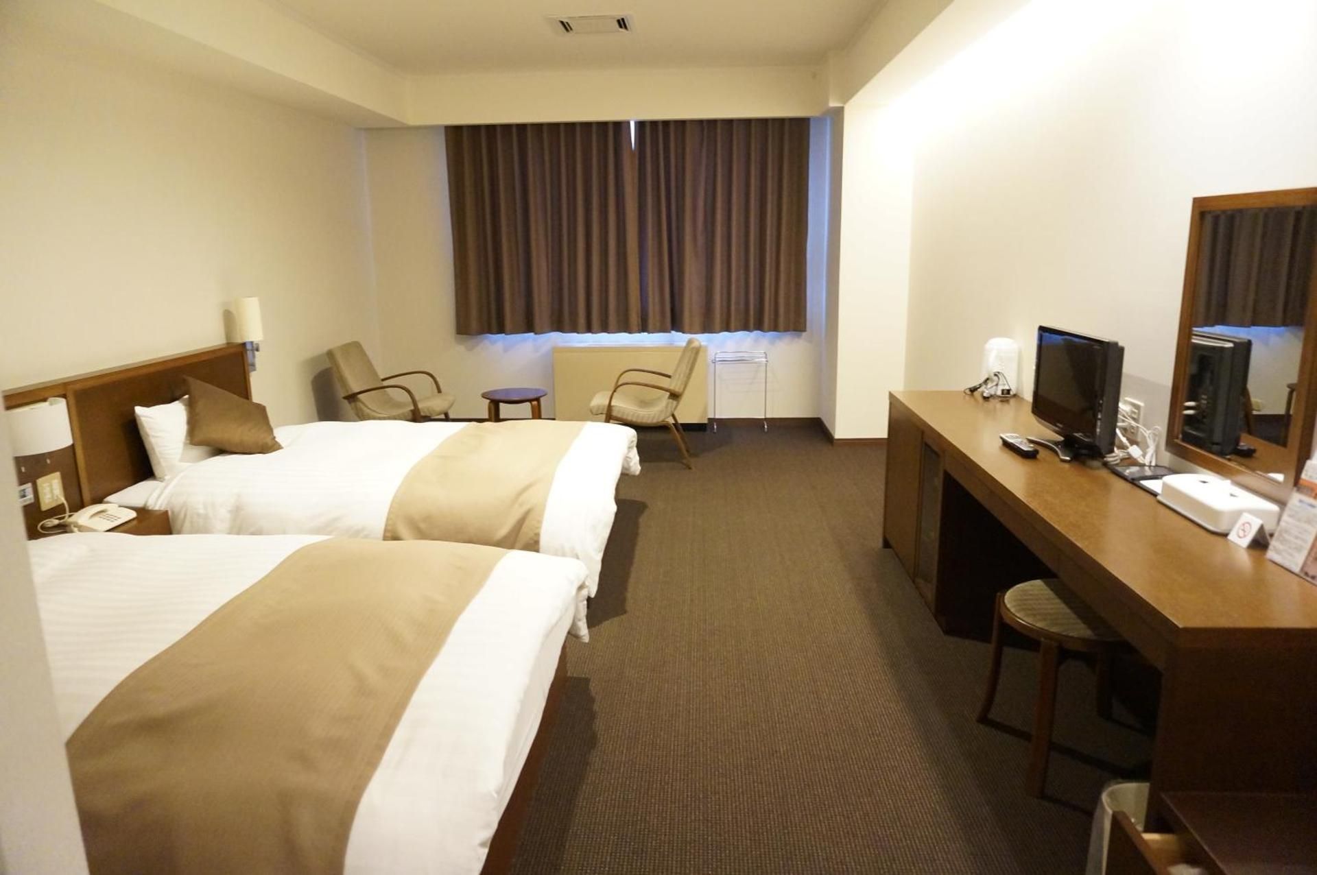 Twin Room - Non-Smoking