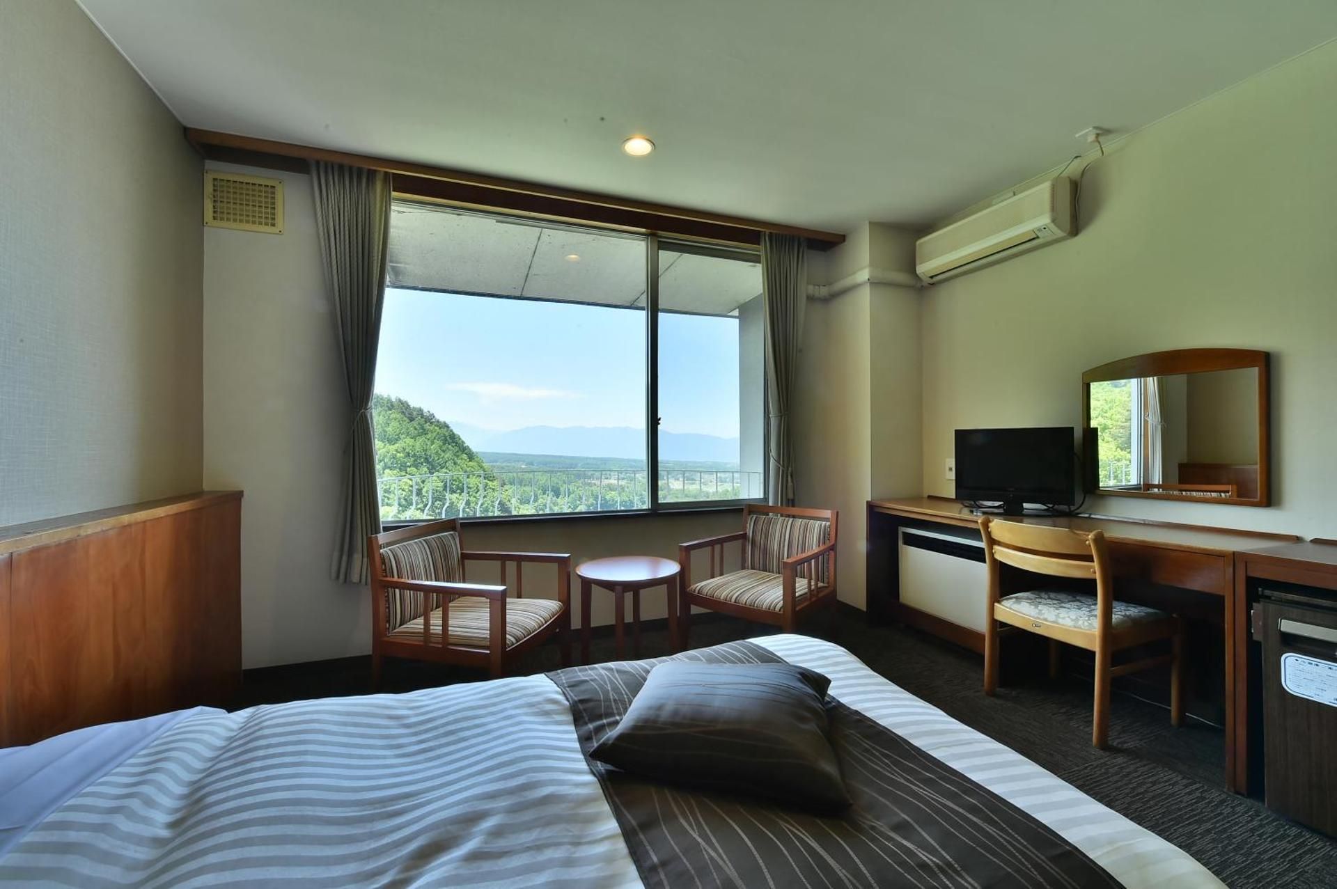 Twin Room with Mountain View