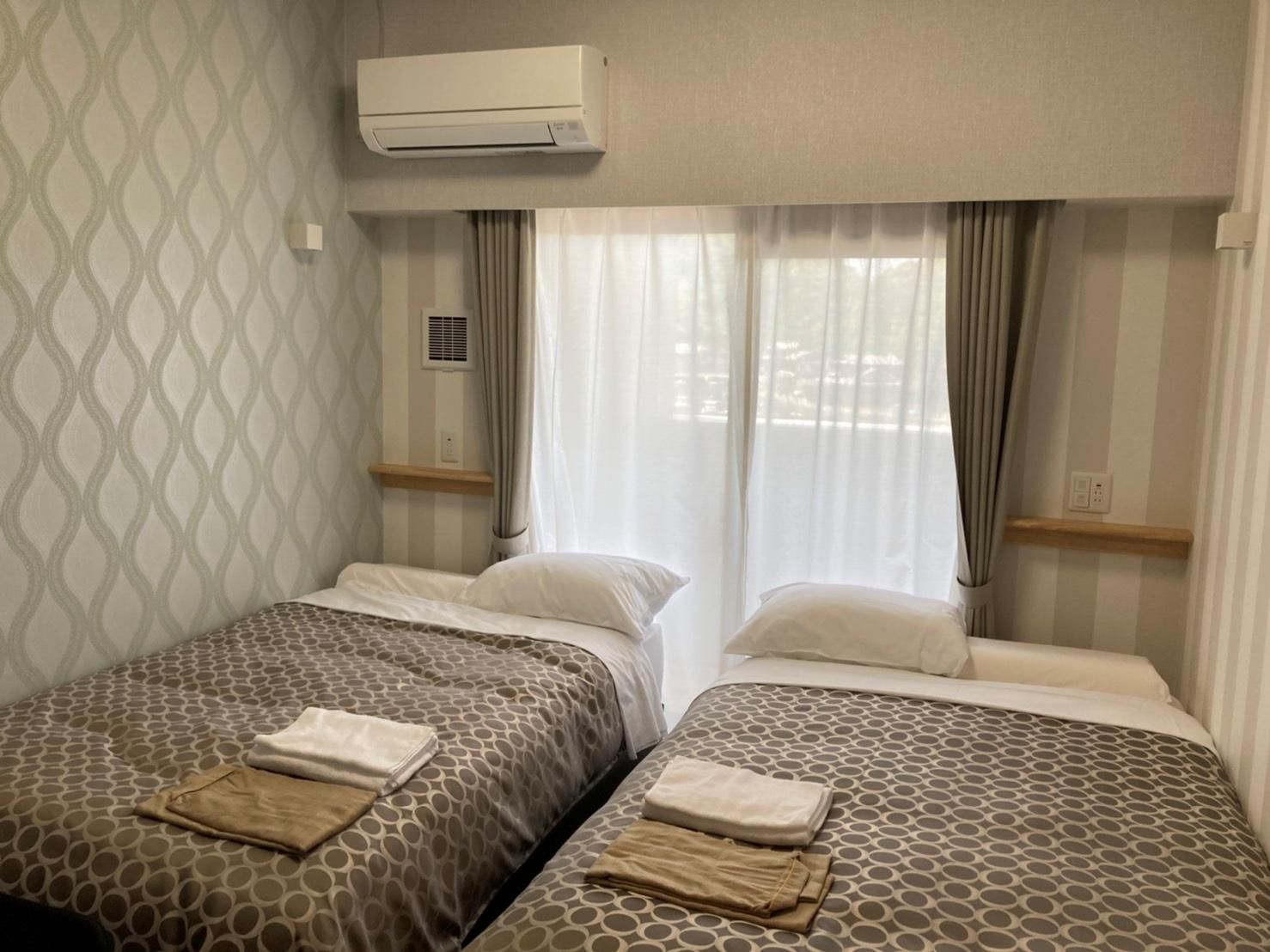 Twin Room - Non-Smoking
