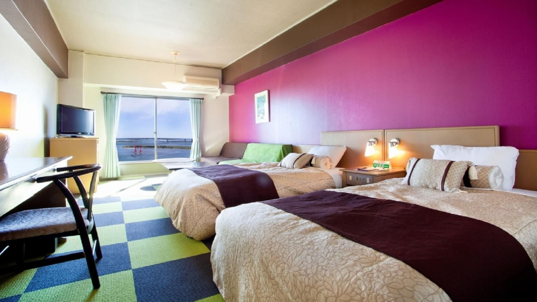 Triple Room