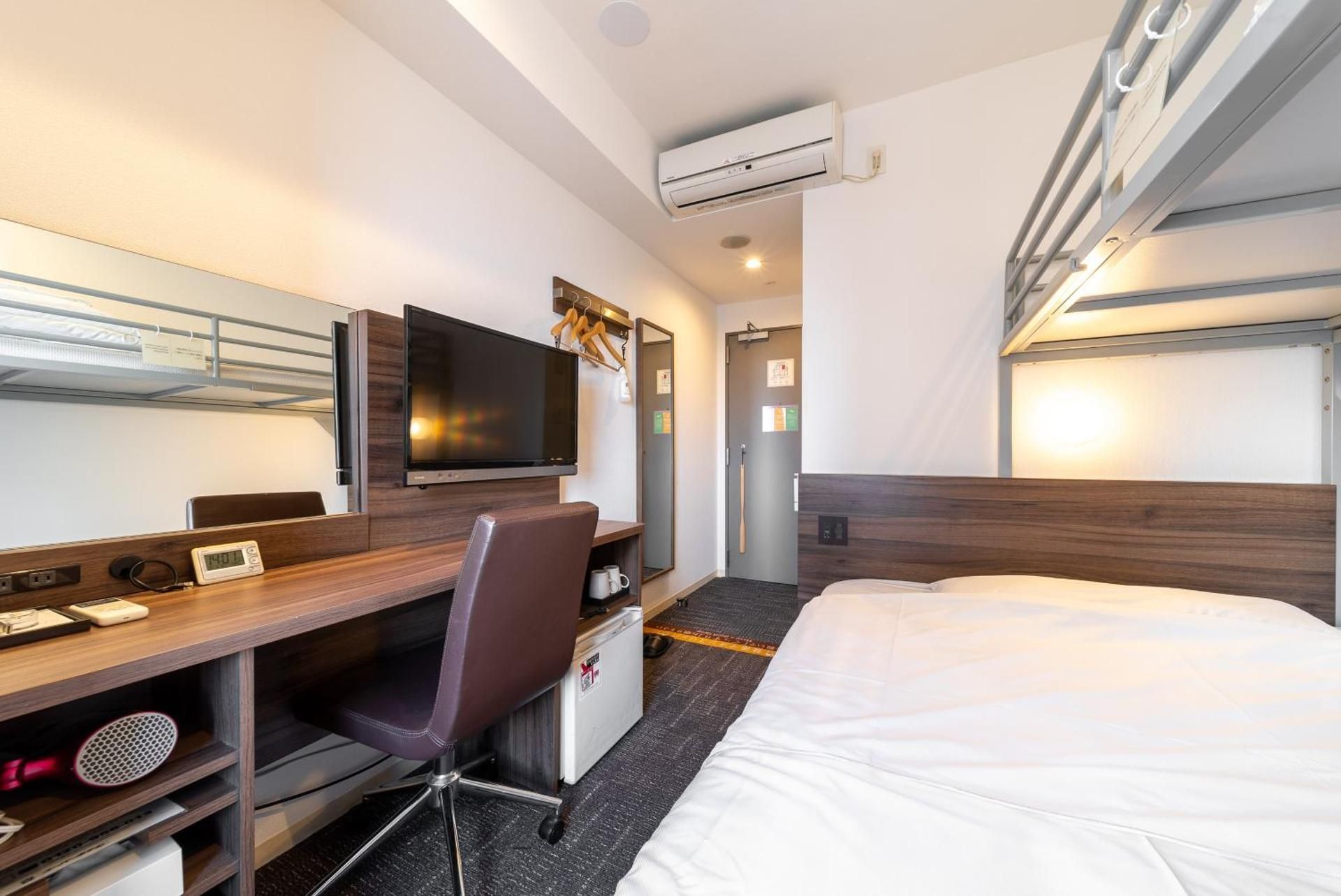 Double Bed with Loft bed (1 Adult) - Non-Smoking