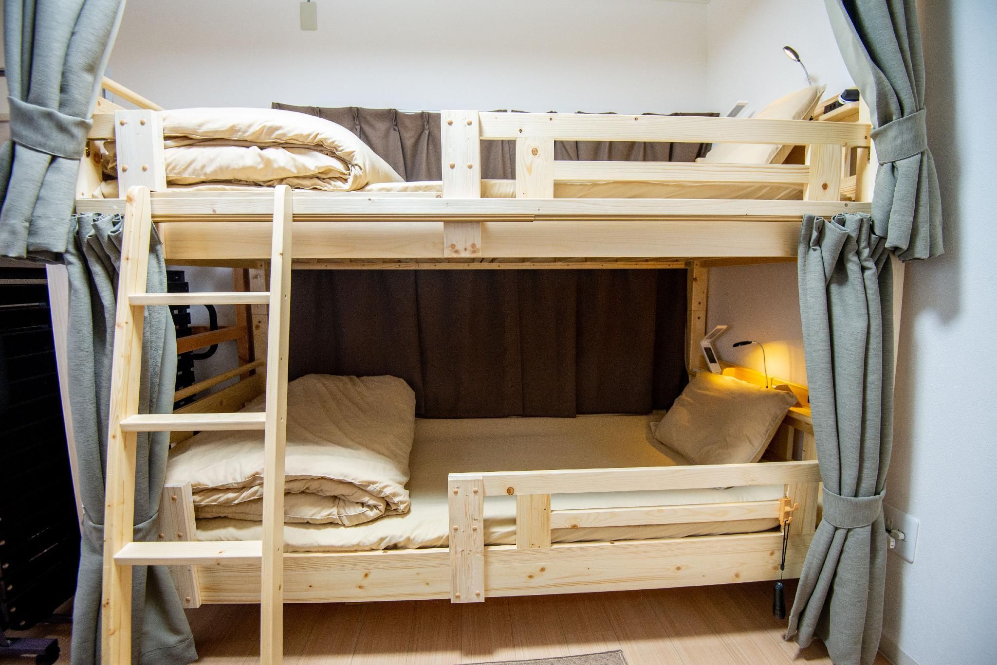 1 Bunk Bed Mixed Dormitory
