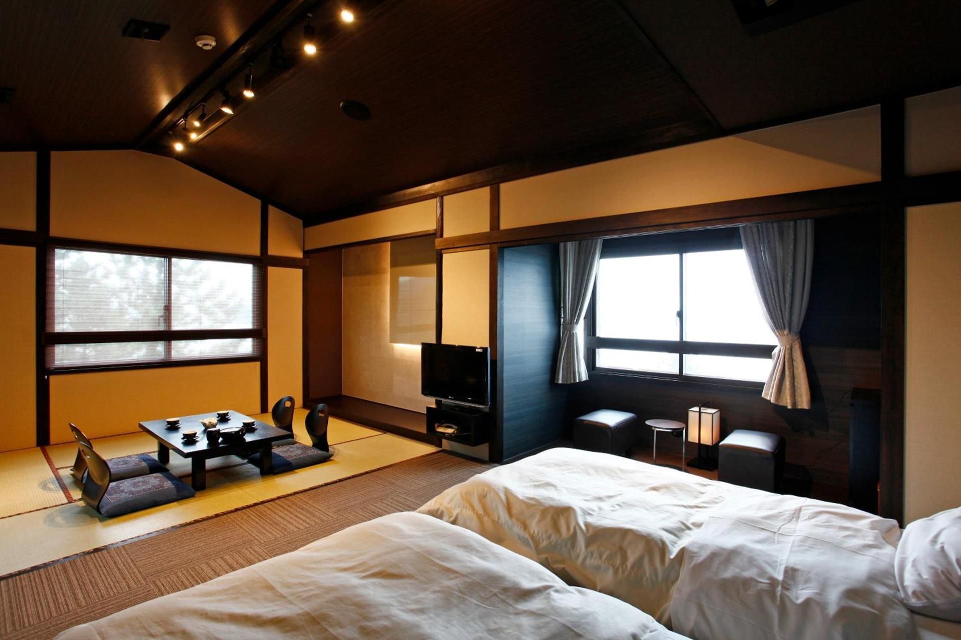 Superior Twin Room with Tatami Area