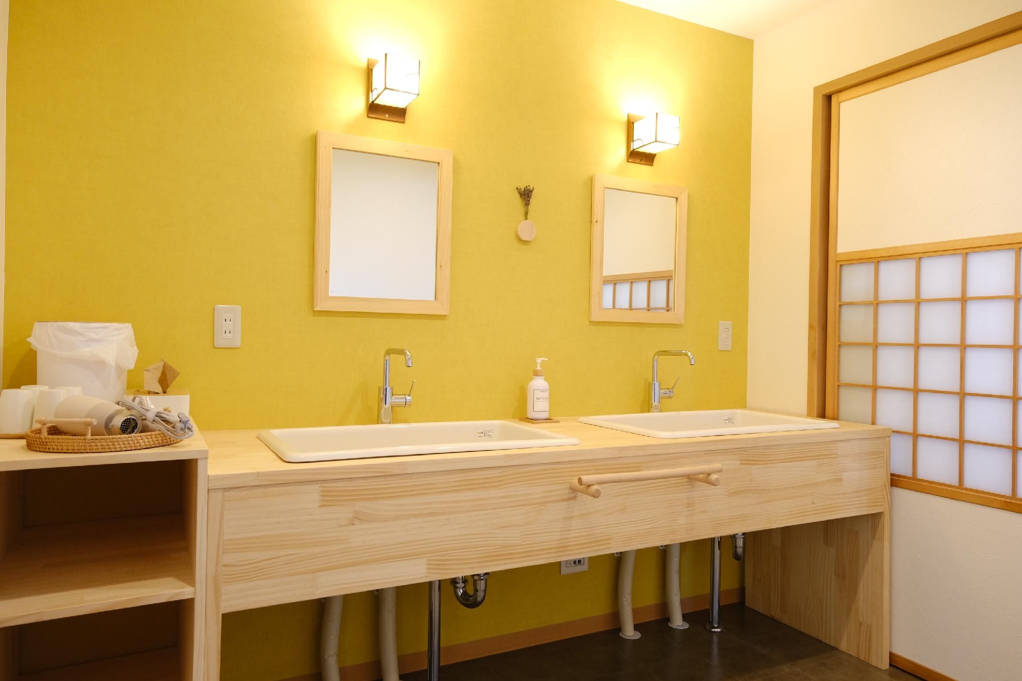 Vantean House Standard Room 3