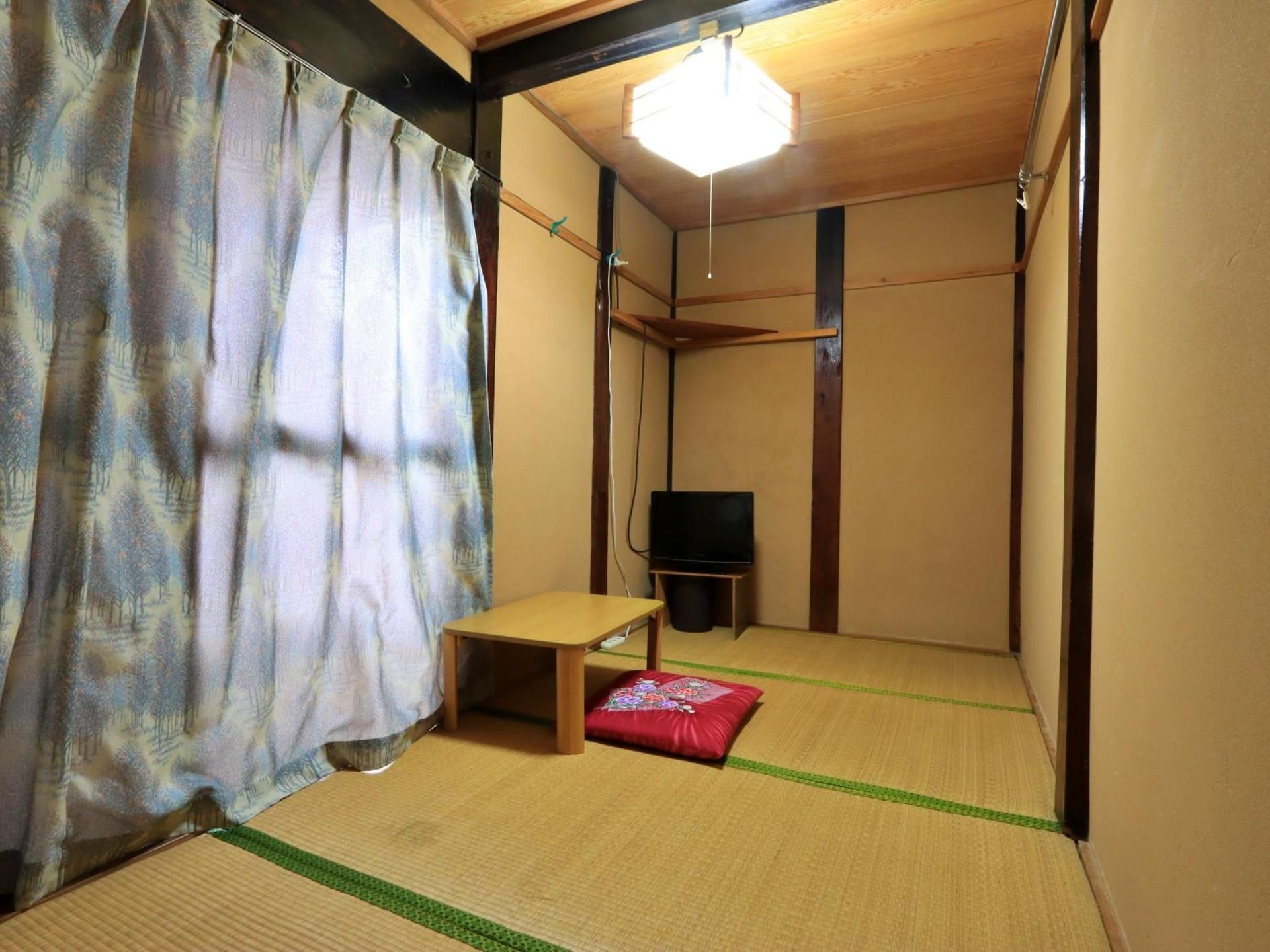 Japanese-Style Single Room with Shared Bathroom - Main Building