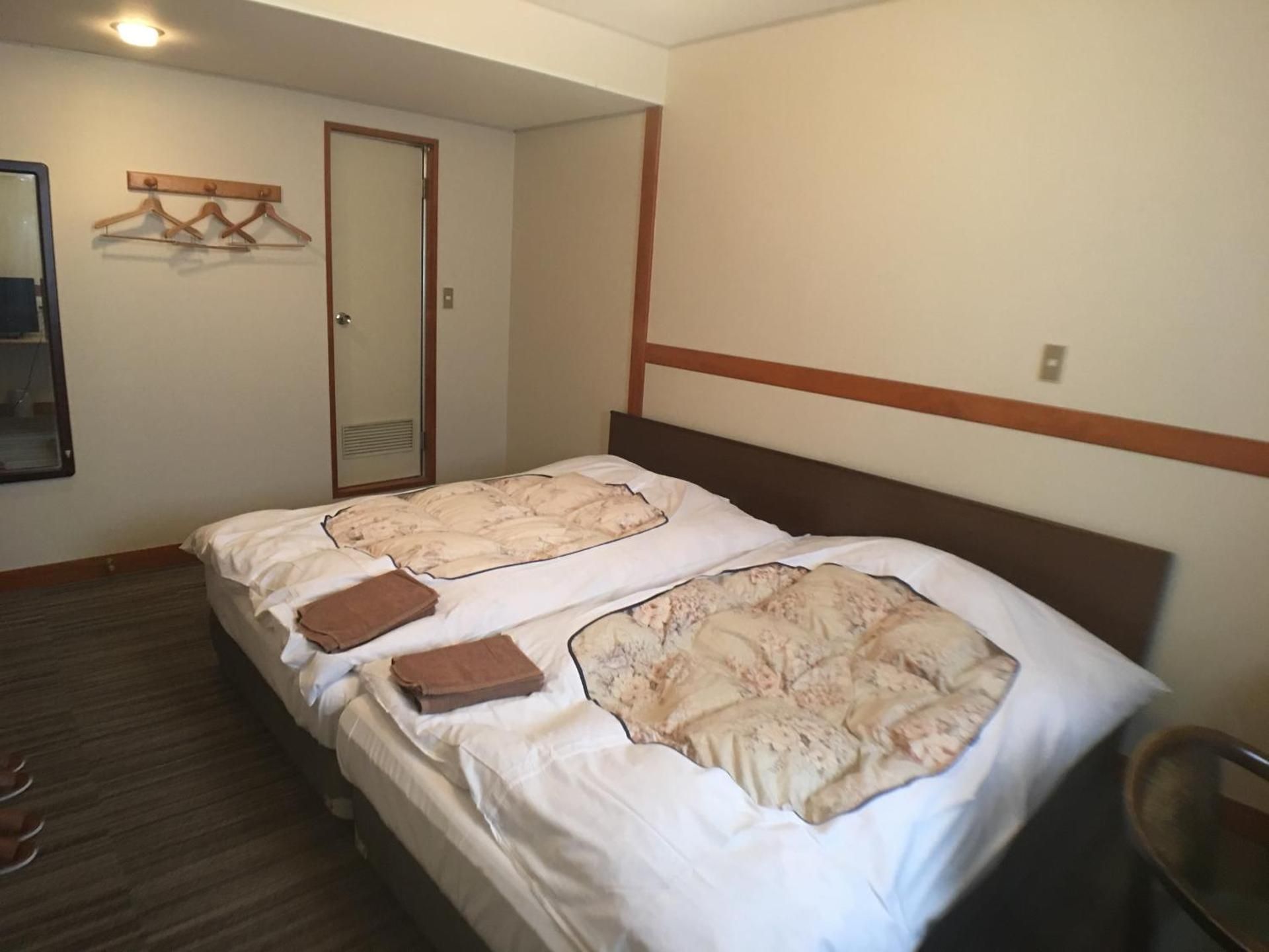 Twin Room - Non-Smoking