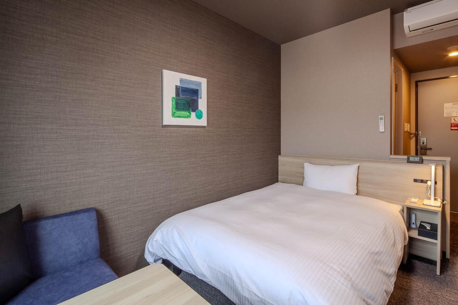 Single Room - Smoking - Heated Tobacco Only