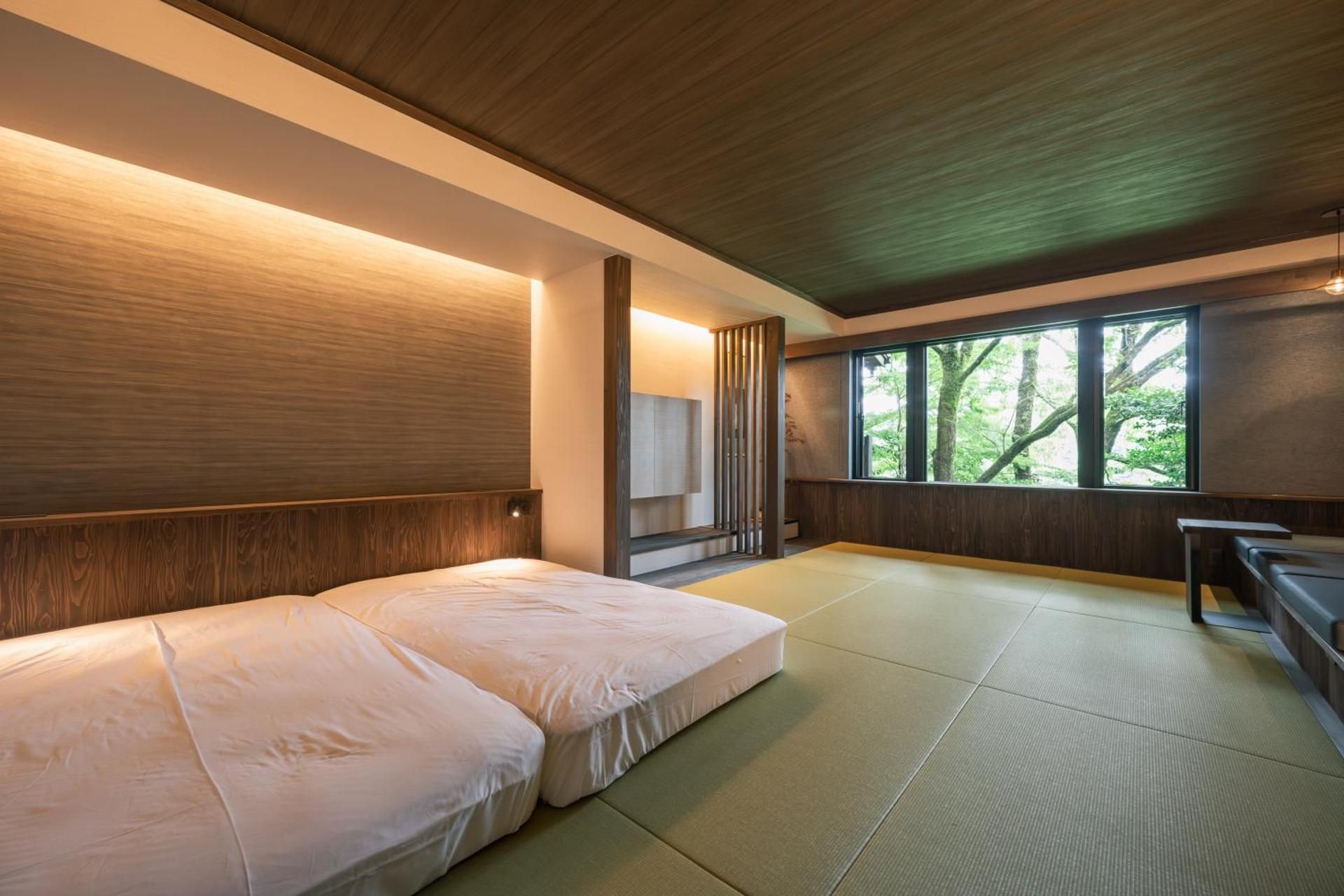 Twin Room with Private Bathroom