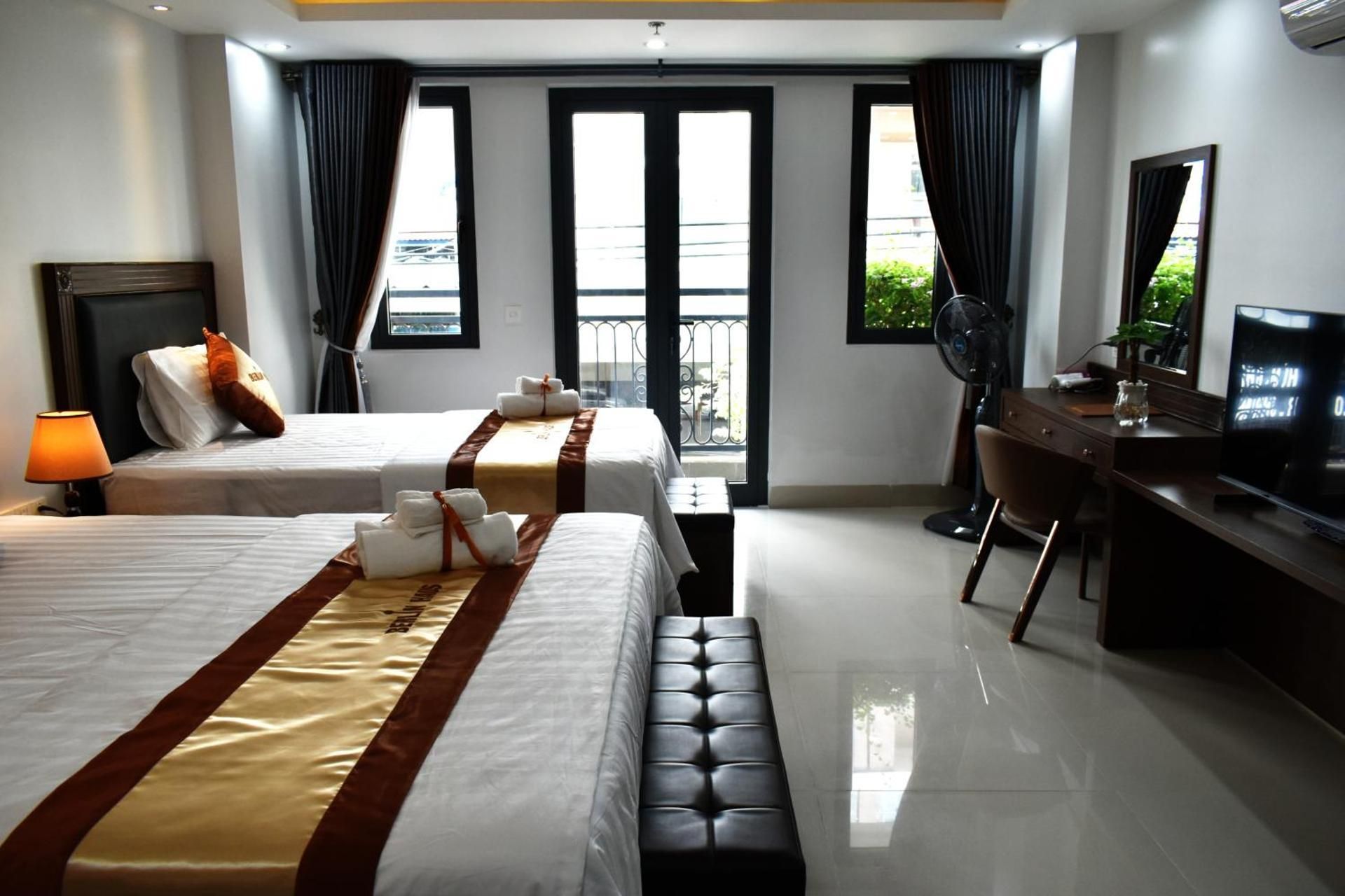 Triple Room with Balcony