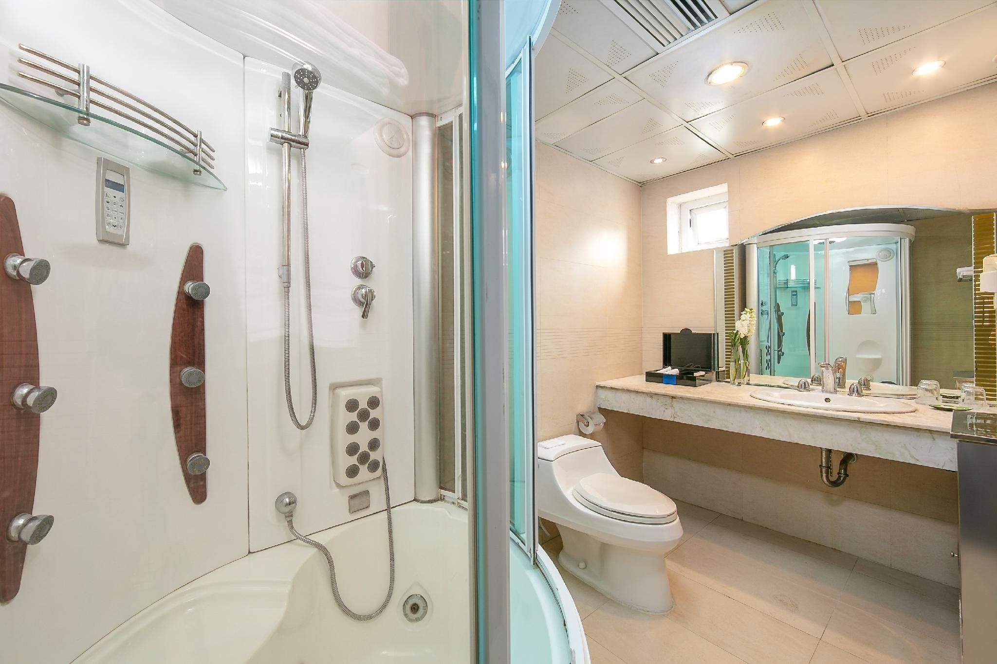 Family Suite with Balcony