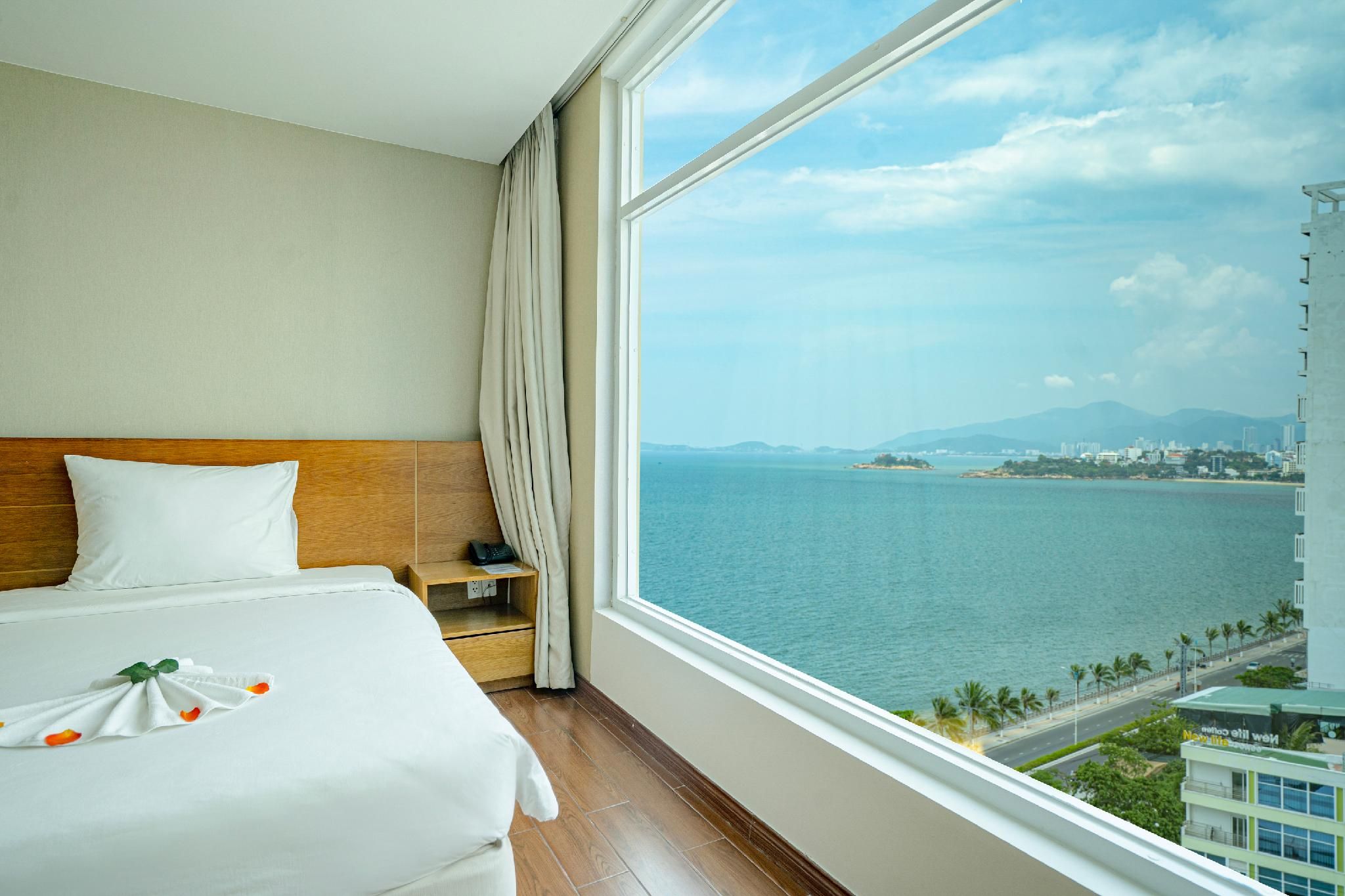 Deluxe Ocean View With Twin Bed