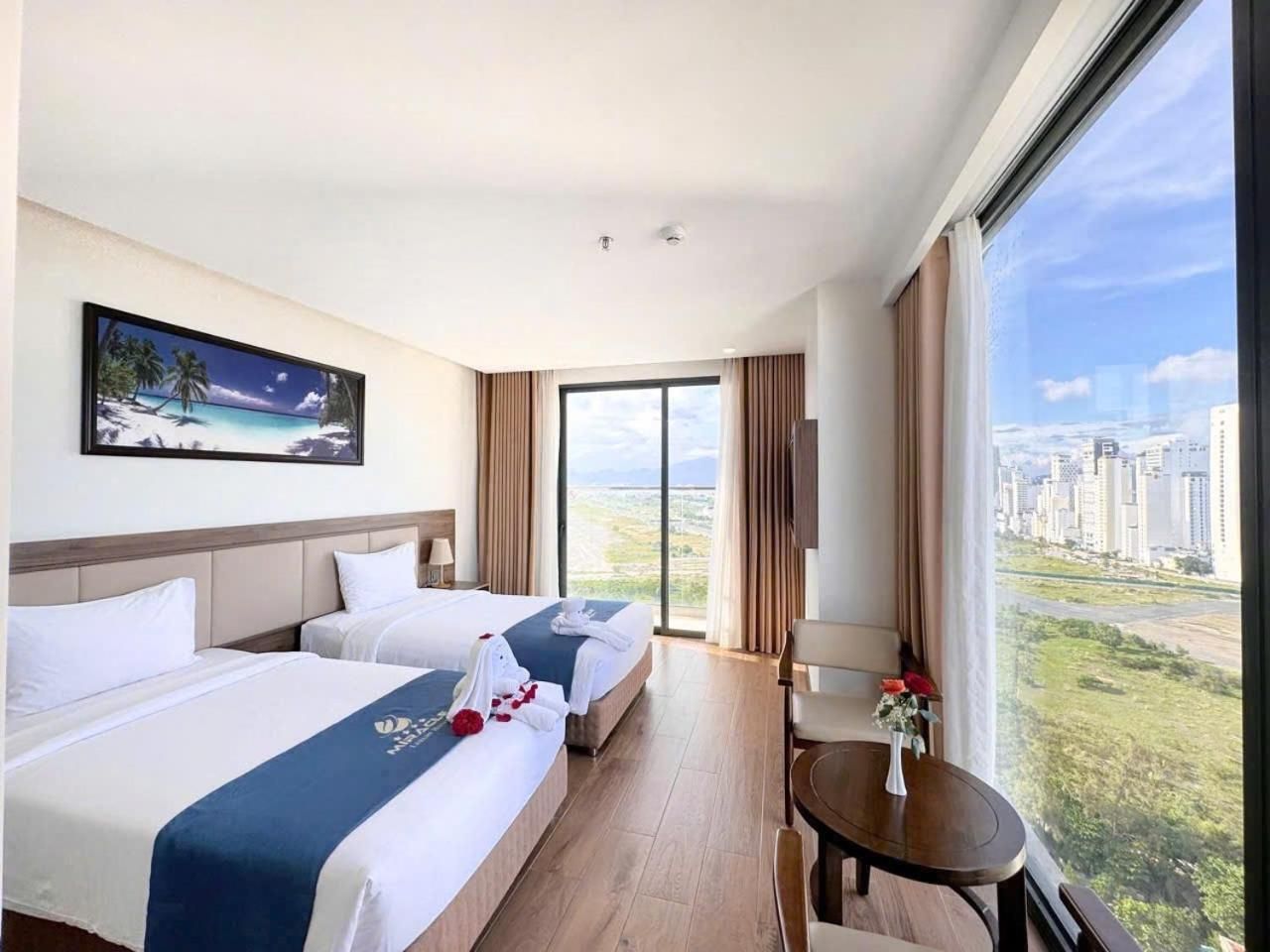 Senior Deluxe Double or Twin Room with Balcony