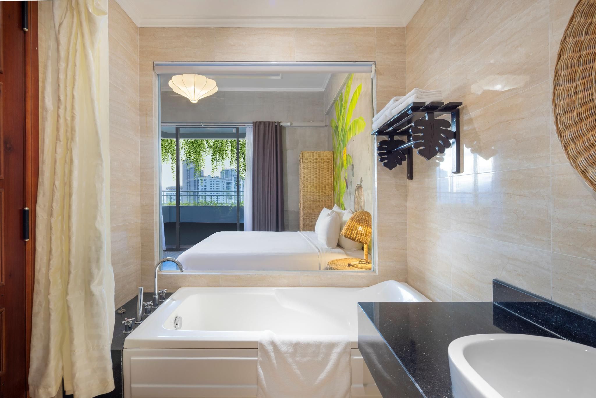 Deluxe King Room