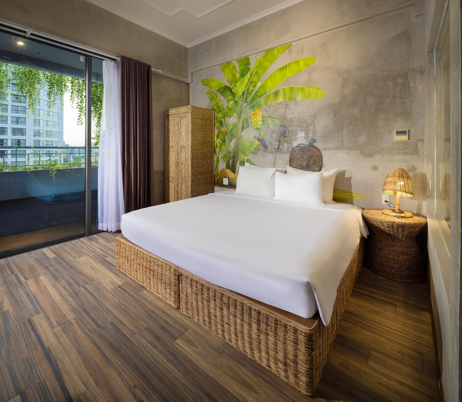 Deluxe Double Room with Balcony