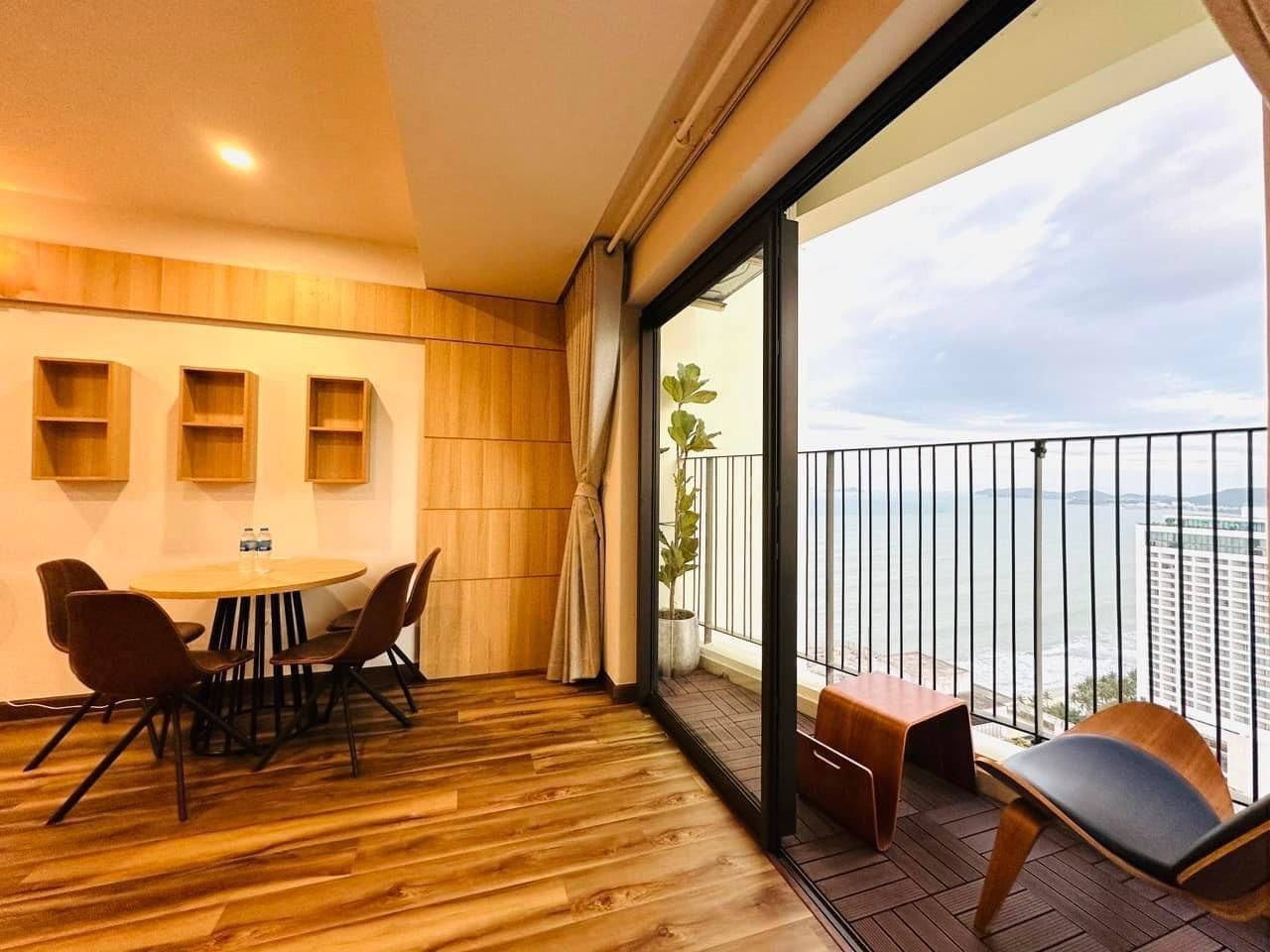 Deluxe Studio Apartment