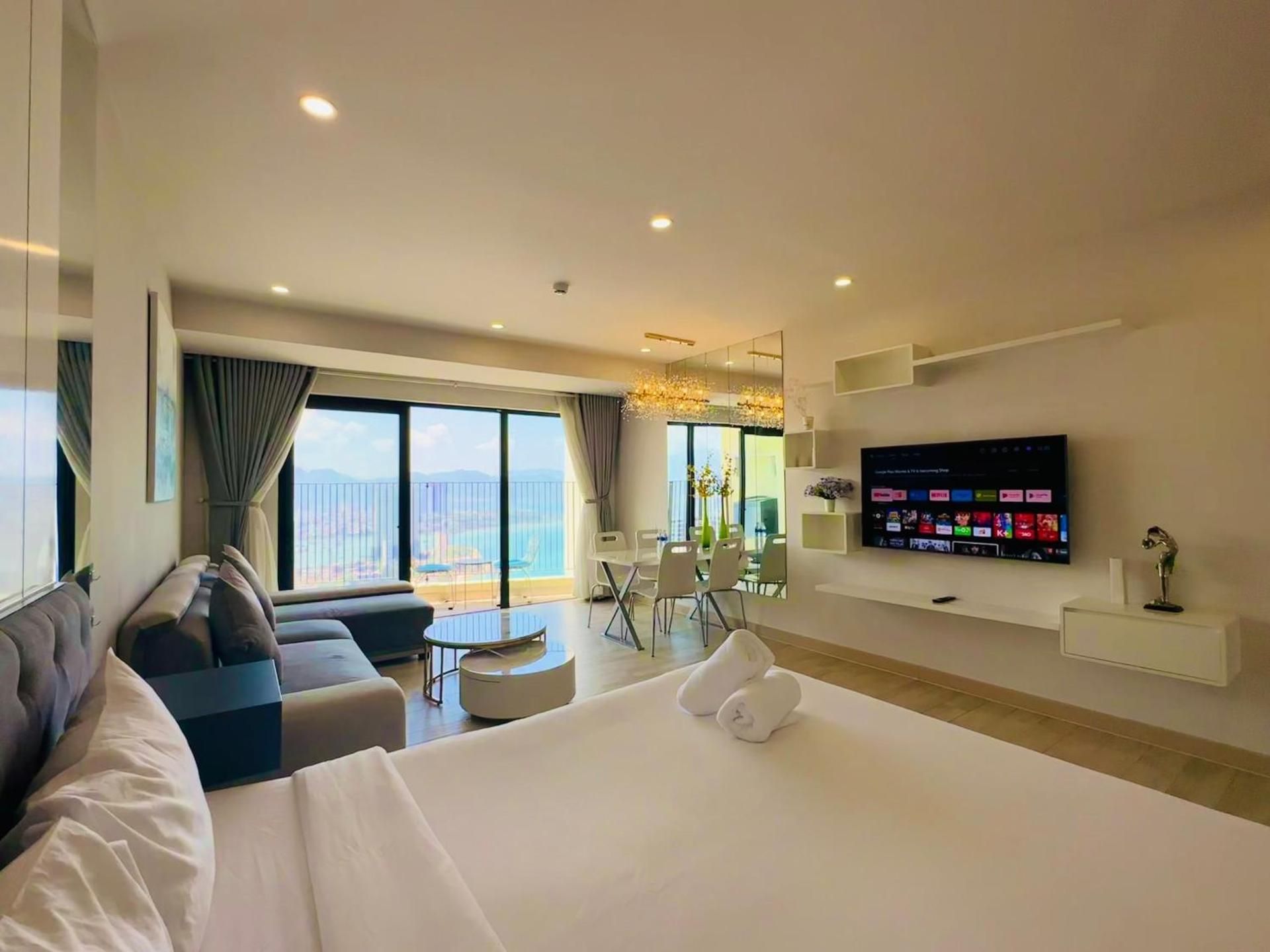 Studio with Sea View