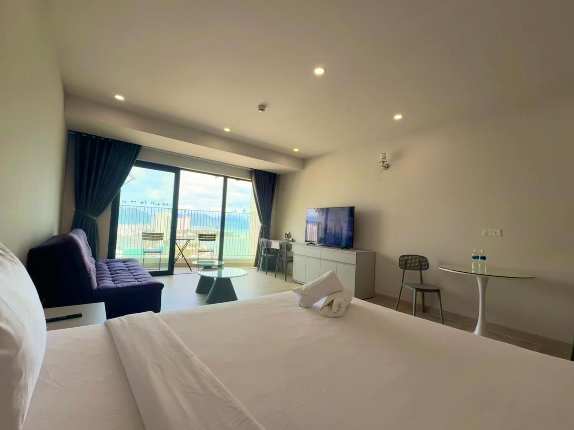 Studio Apartment with Sea View