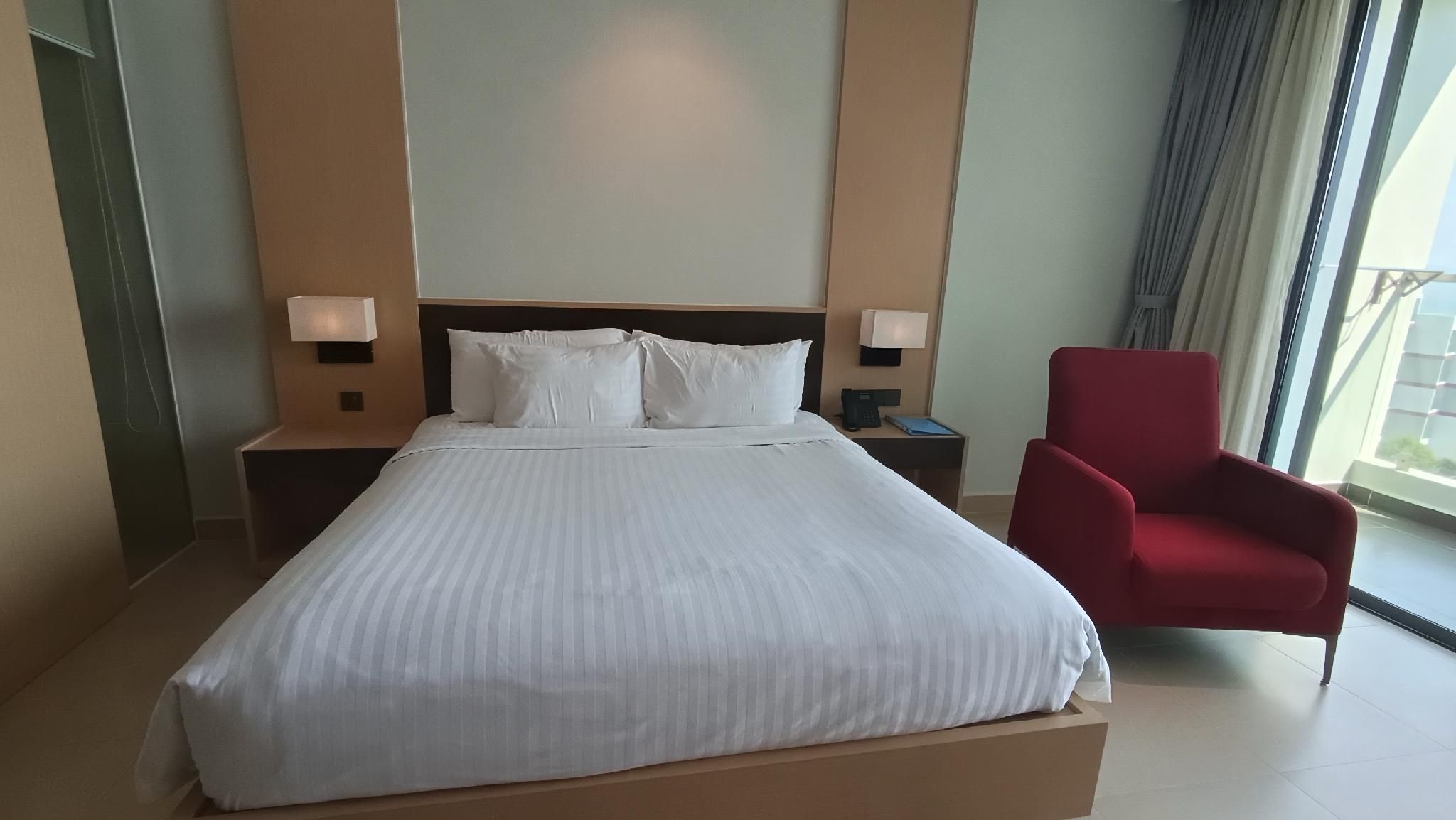 Premier Seaview King Room