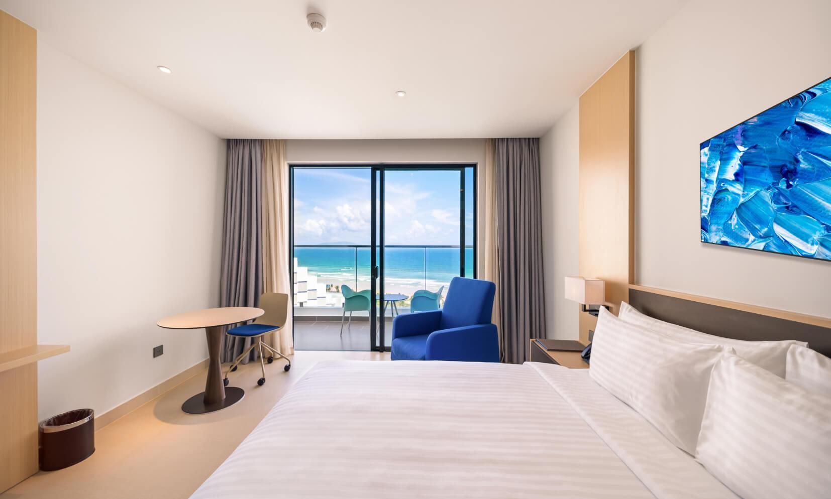 Premier Sea View