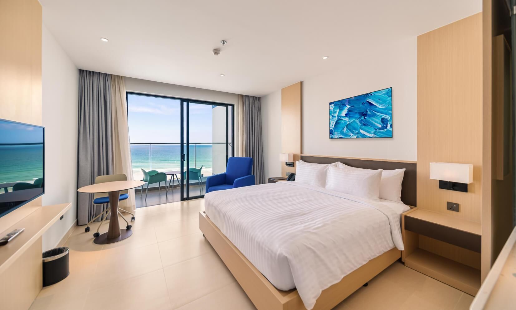 Premier Sea View