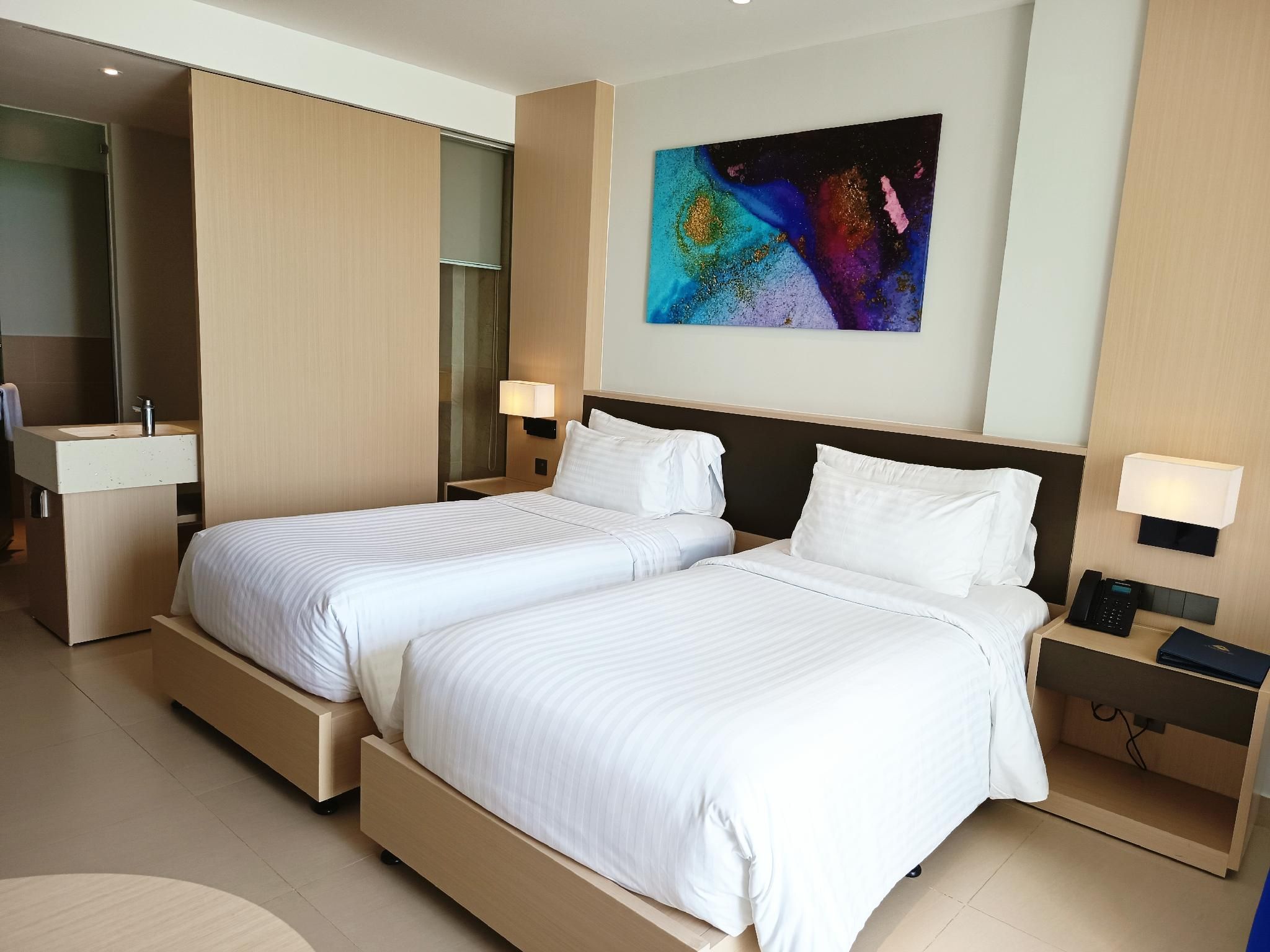 Ocean View Cam Ranh Resort Premier Ocean View Twin Room