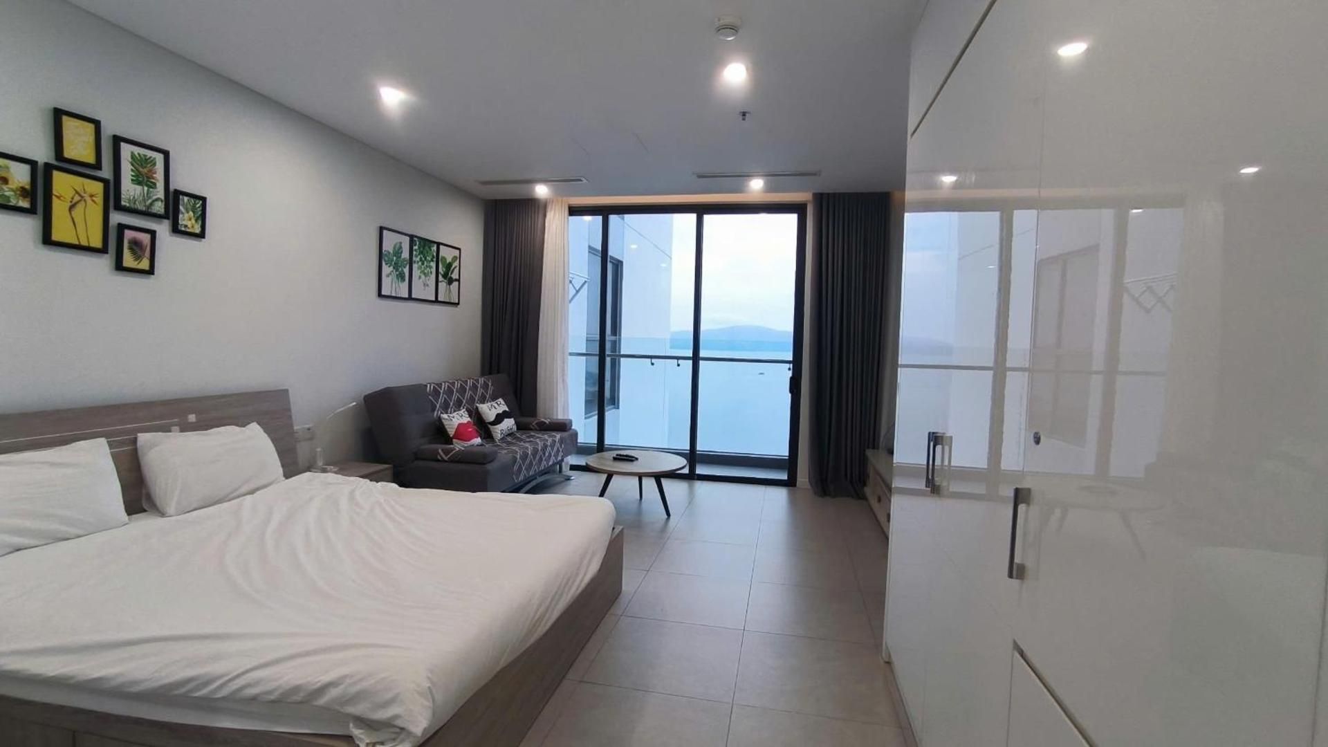 Studio with Sea View