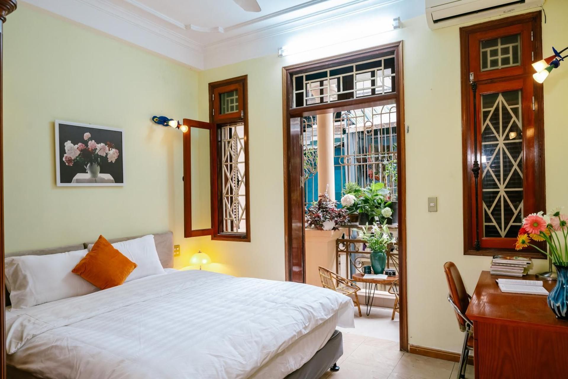 Junior Suite with Balcony