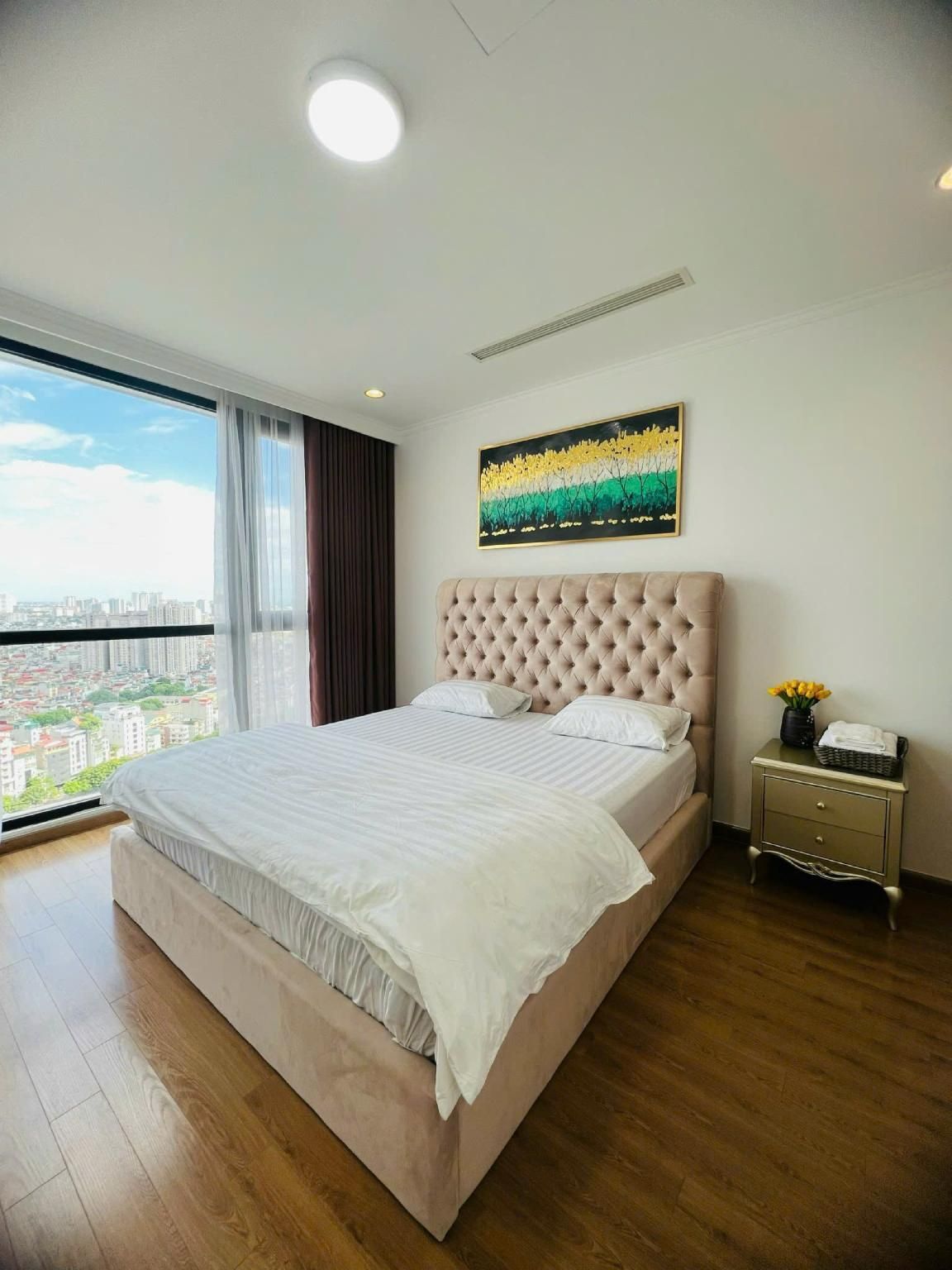 3 Bed Apartment, Self Entry