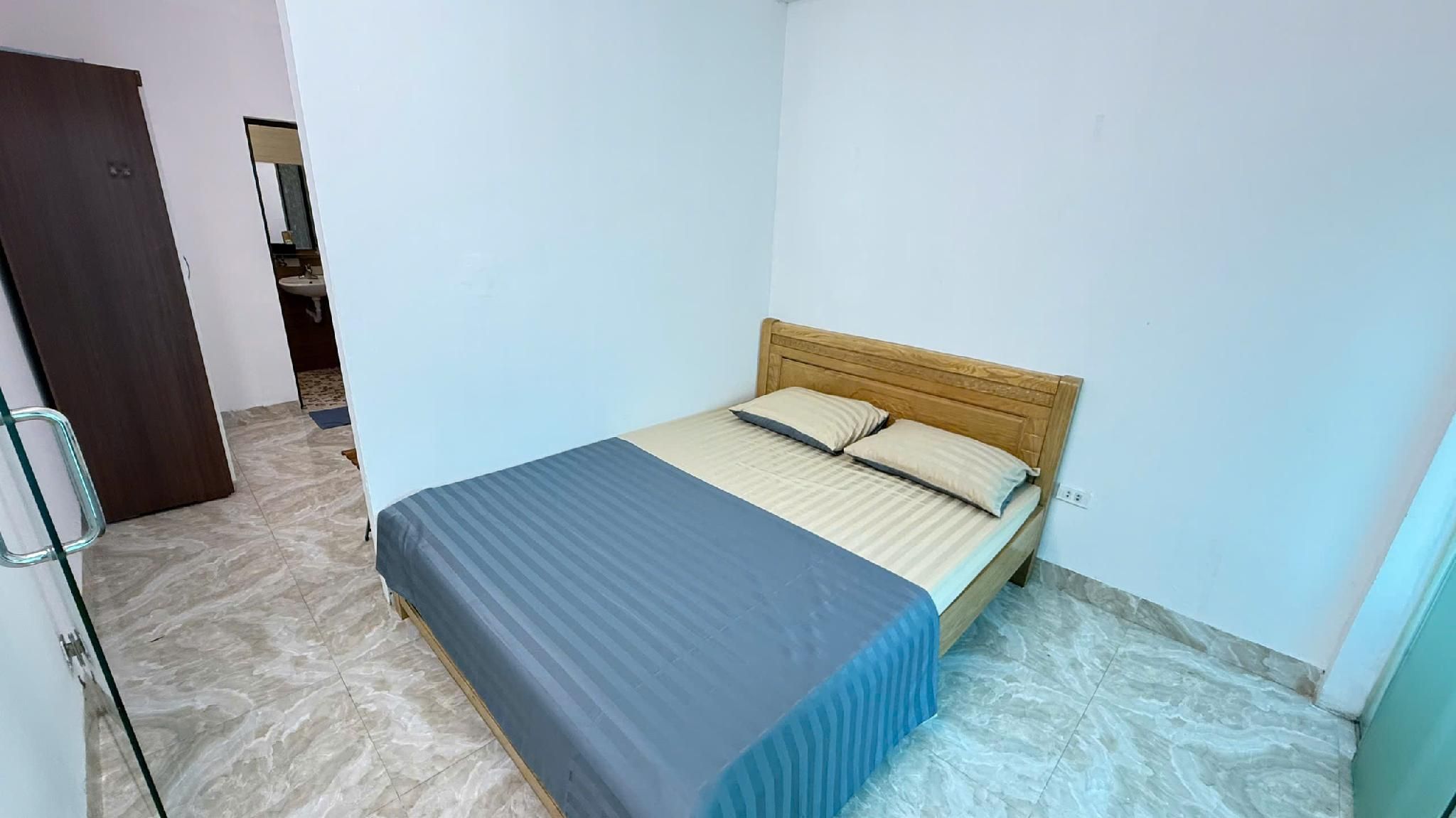 1 Bedroom Apartment with Balcony and Views