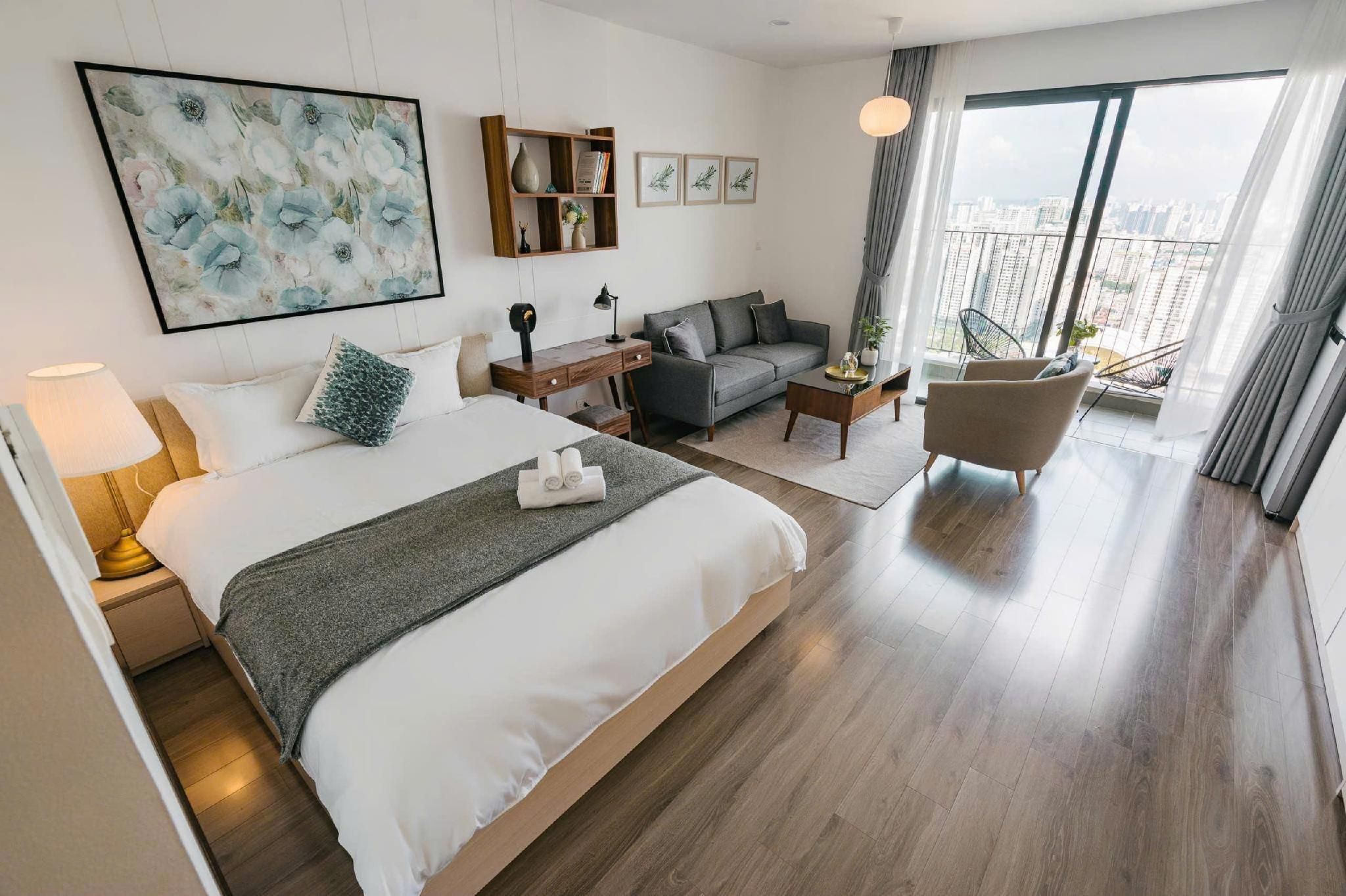 Dcapitale - Feria Homes Studio - King Room with Balcony