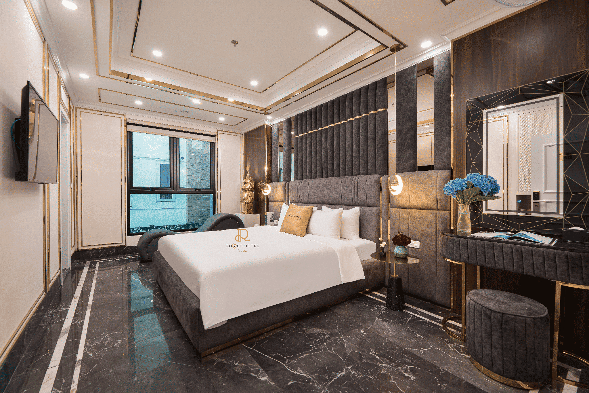 Luxury Room