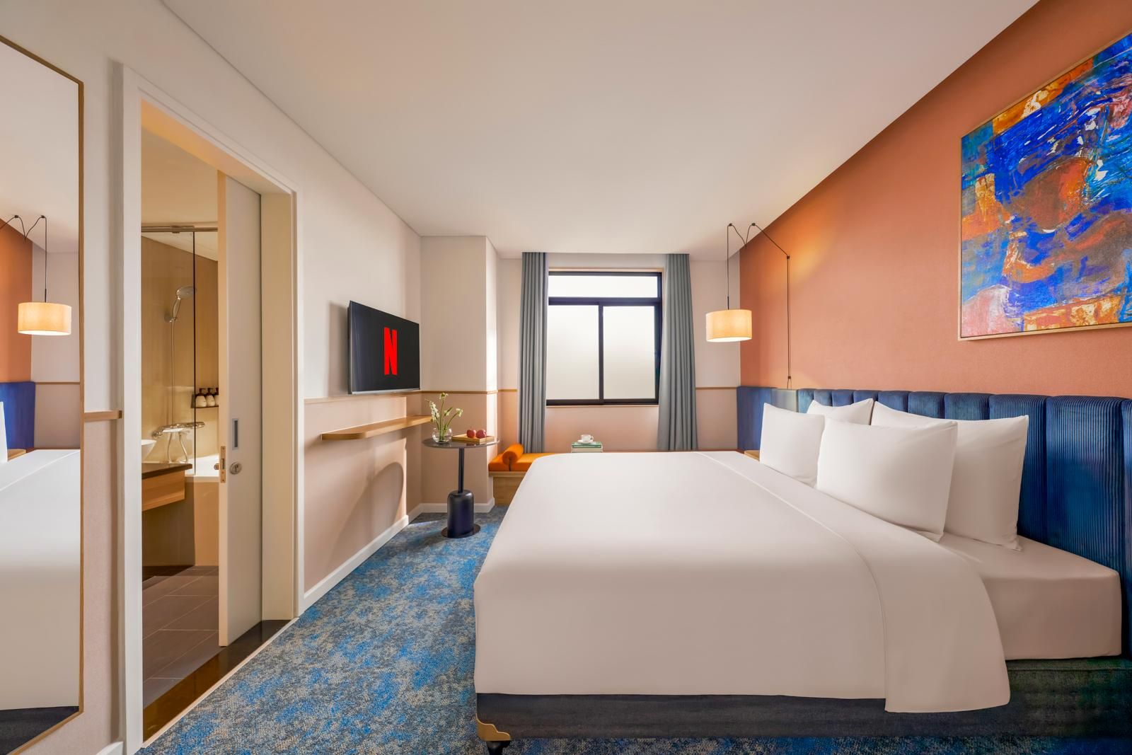 Standard with 1 King Bed without View