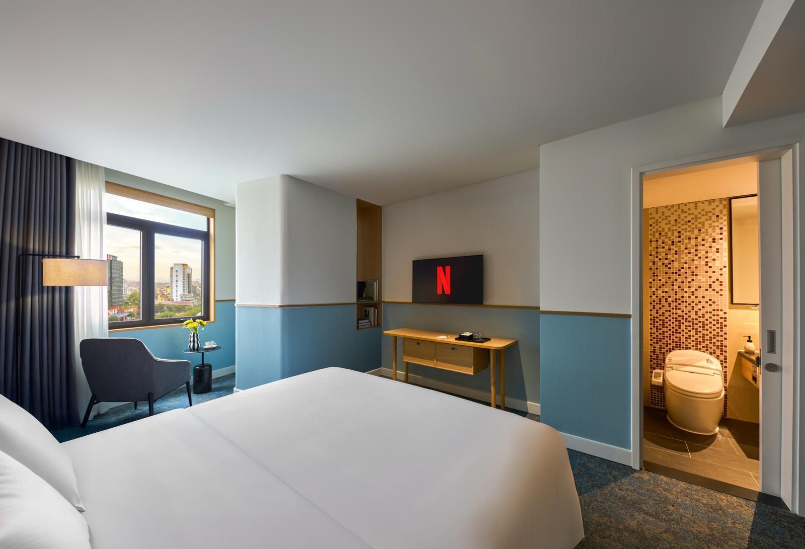 Premier City View King Room
