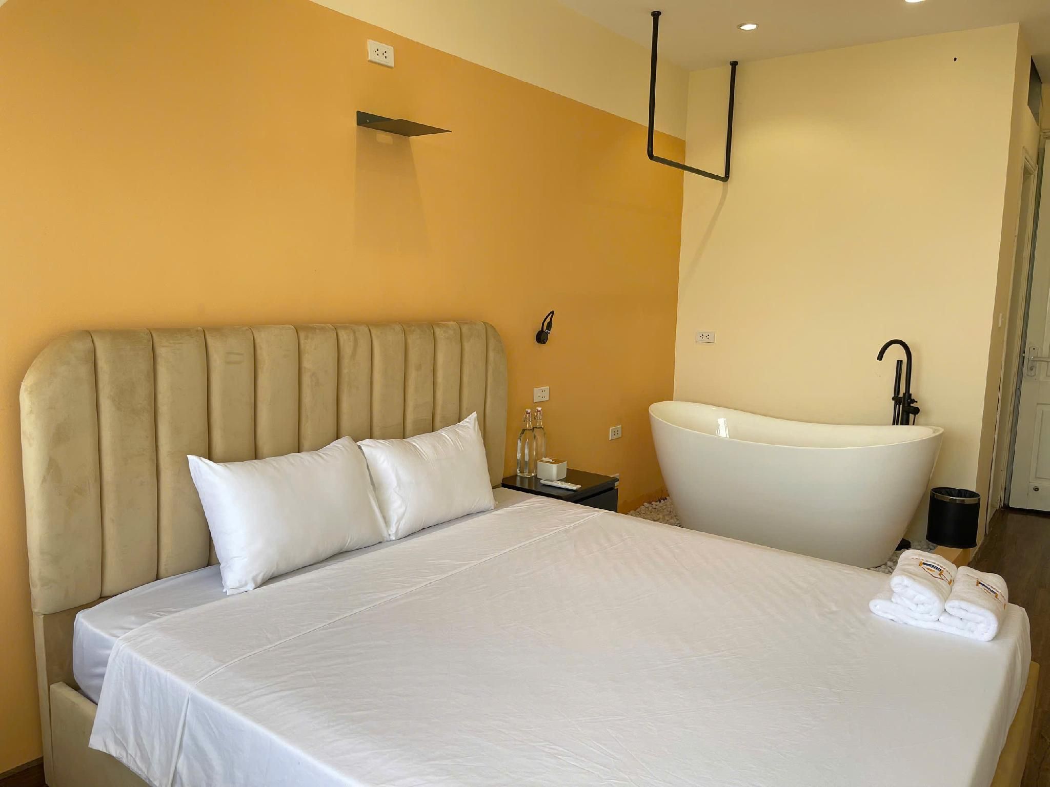 Lake View Classic Room