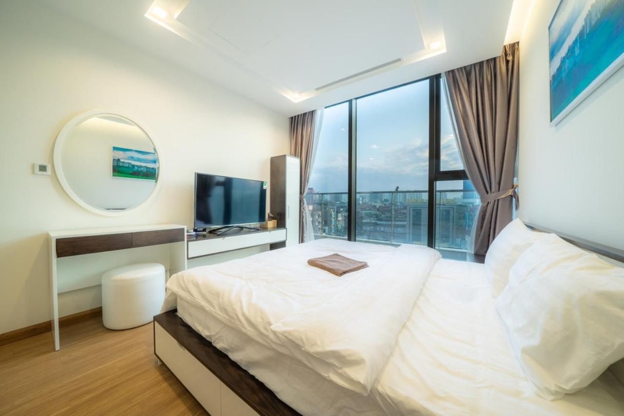 BOM HOMES- VINHOMES METROPOLIS-Service Apartment One-Bedroom Apartment
