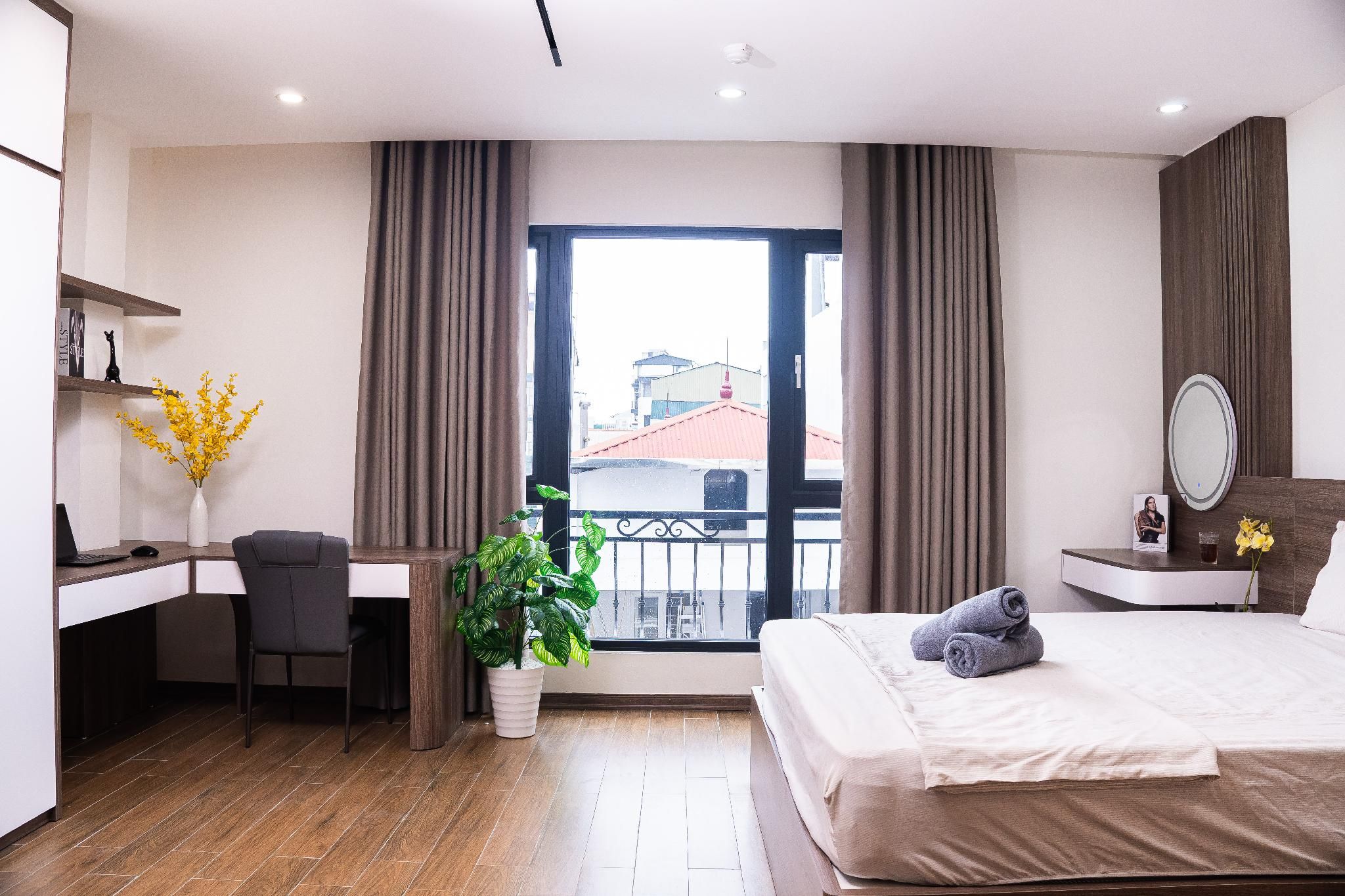 King Studio with Balcony