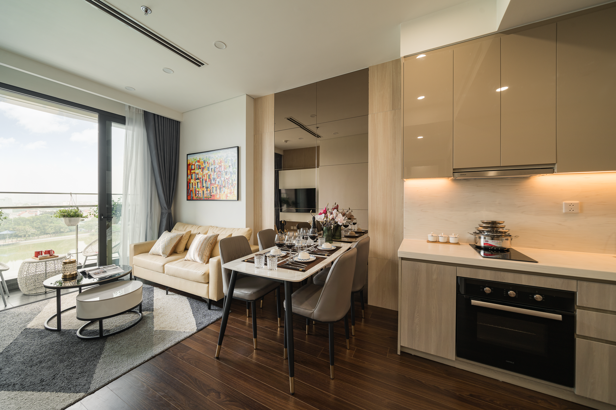 1-Bedroom Apartment 2 with Balcony